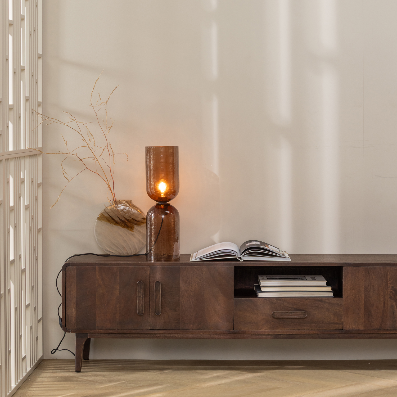 RTV-Sideboard LIYA aus Mangoholz