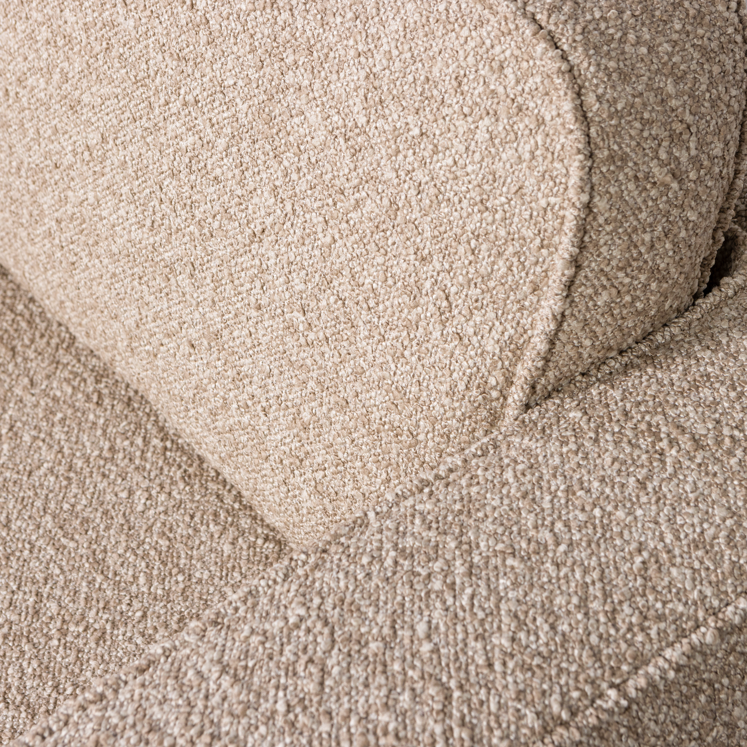 Fotel obrotowy LAZY piaskowy bouclé – Woood