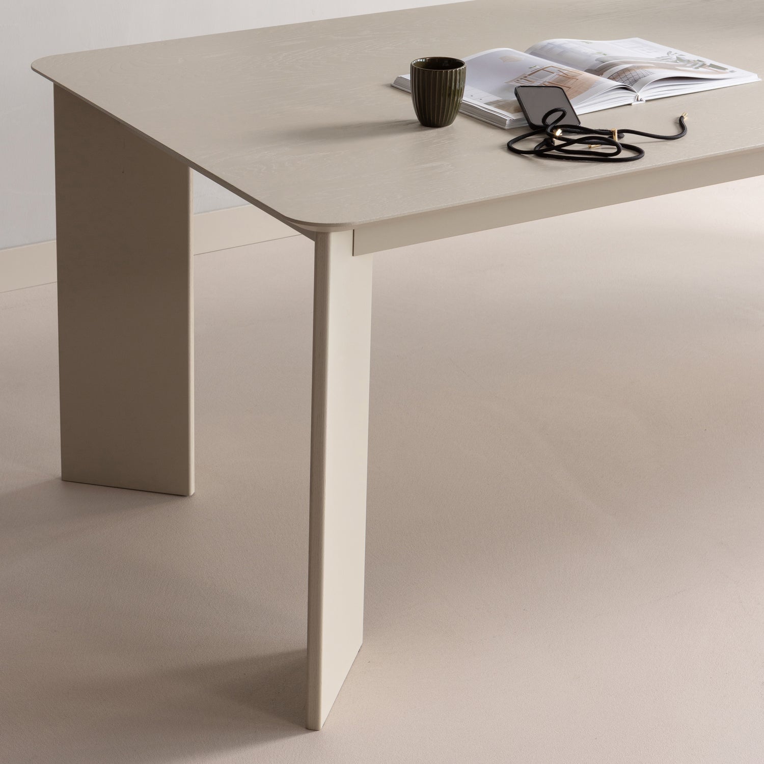 Beige TABLO Table