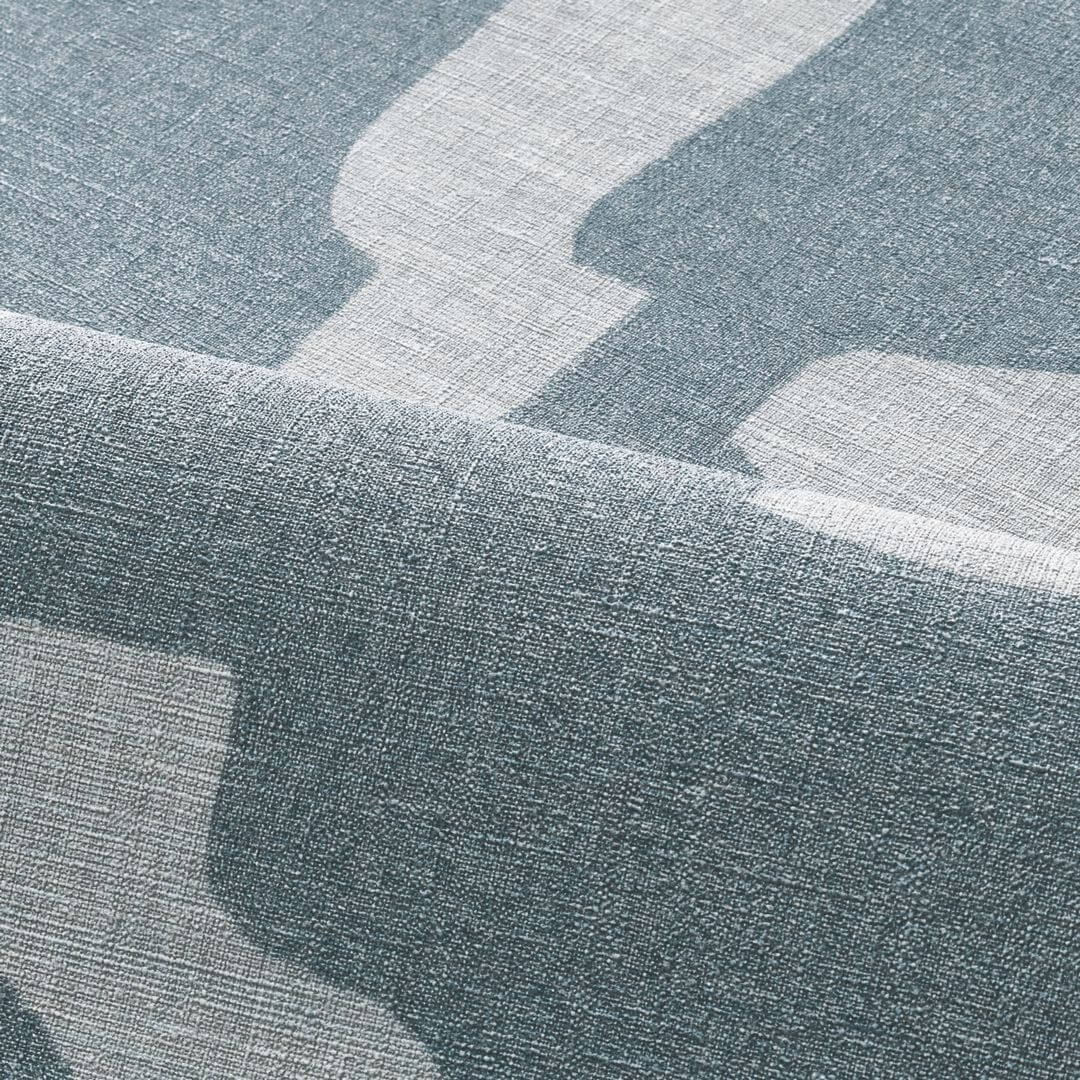 Structuurtapijt dat stof imiteert in abstracte organische vormen SERAN - GIVRE koel blauw