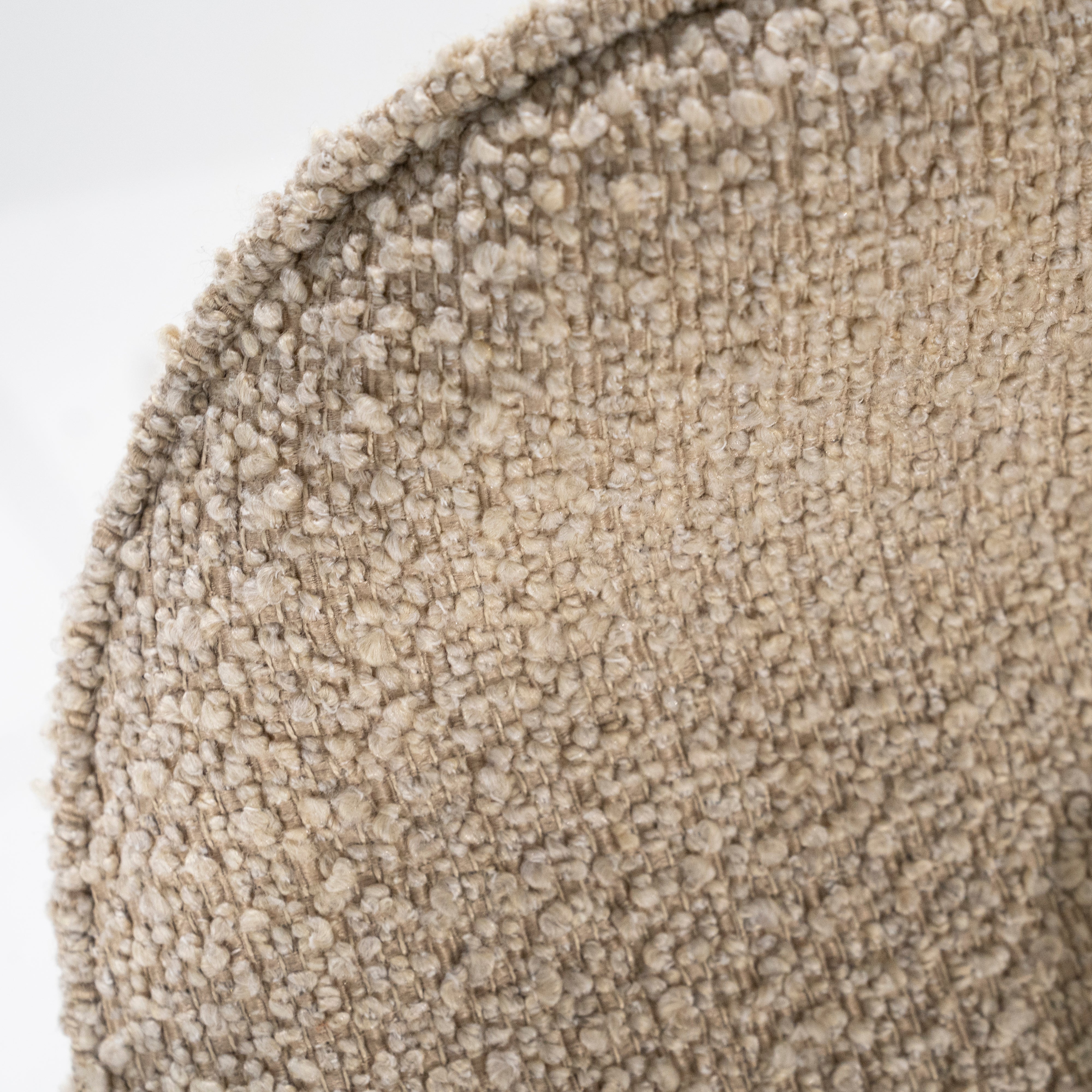 Stoel TESS zandkleurig met zwarte basis