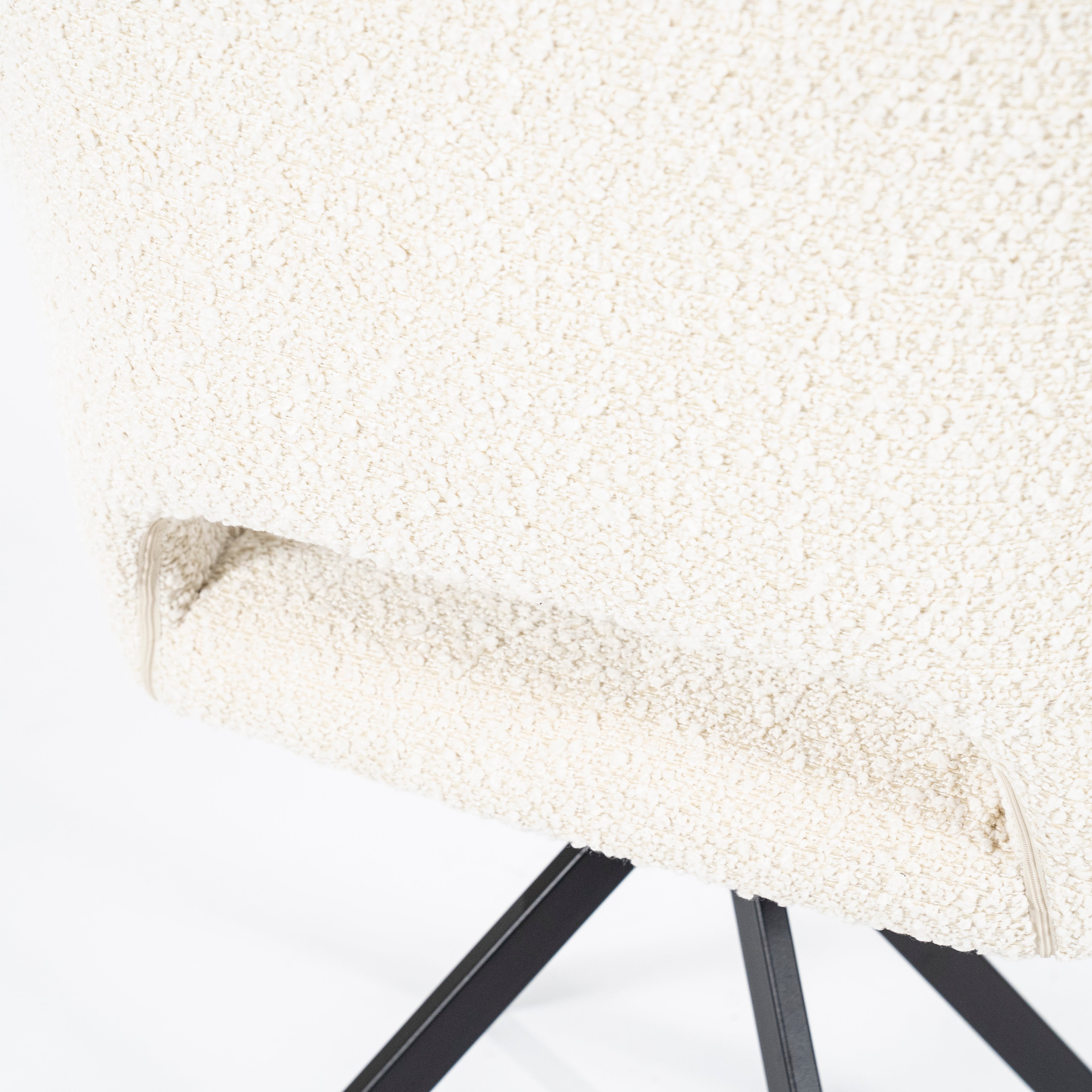 Stoel FABIO beige met zwarte basis