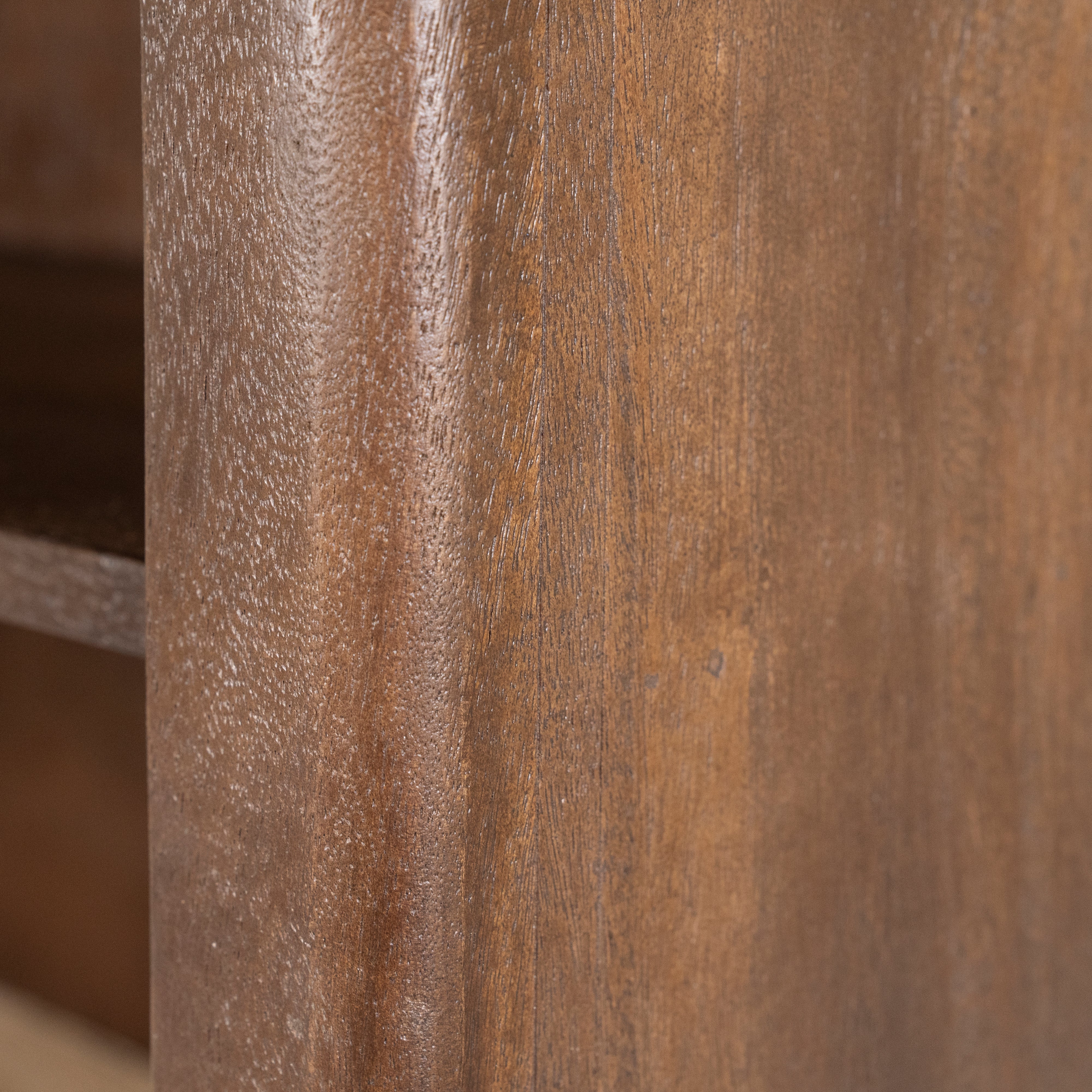 Boekenkast LIO bruin mango-hout met travertijn