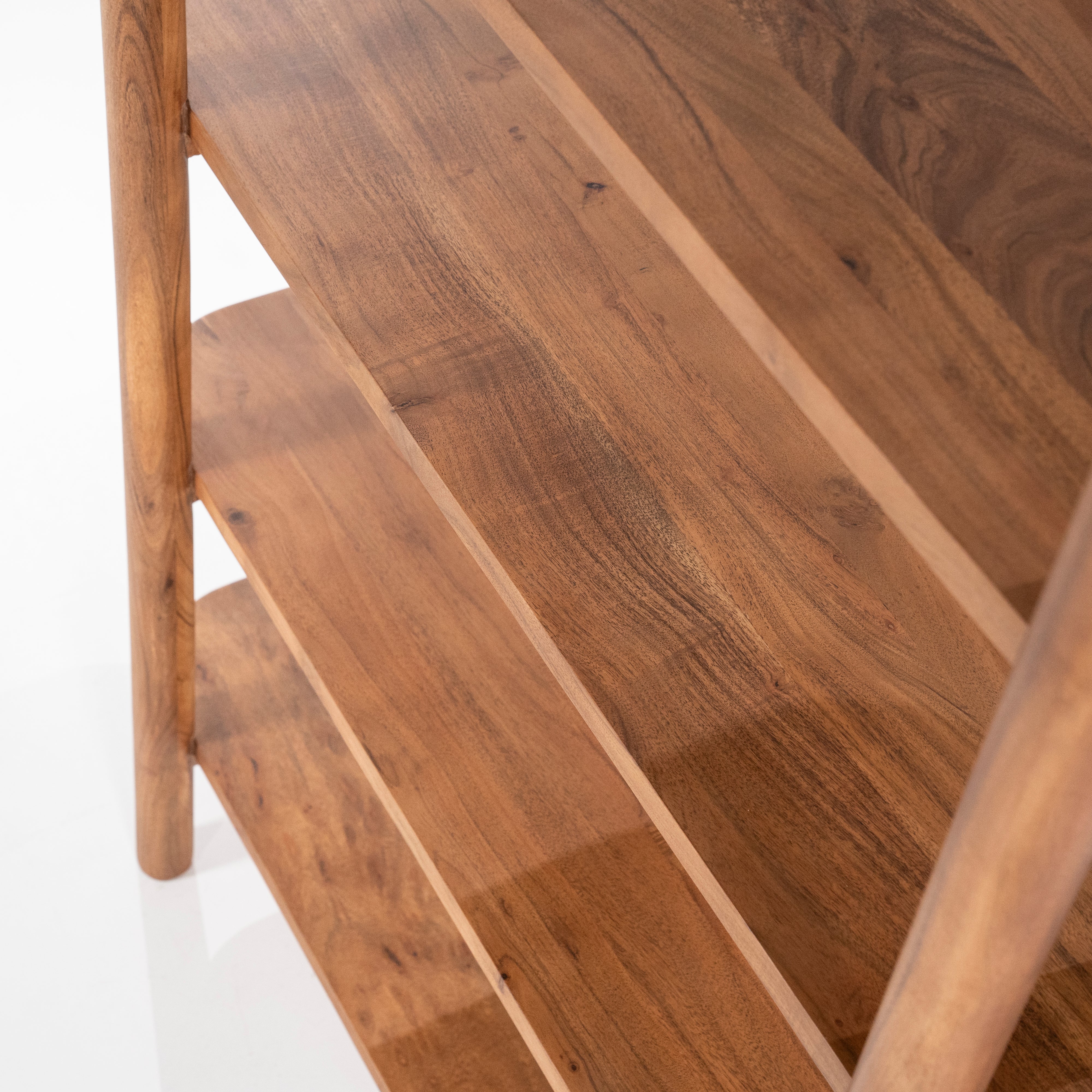 Boekenkast JULIAN acaciahout