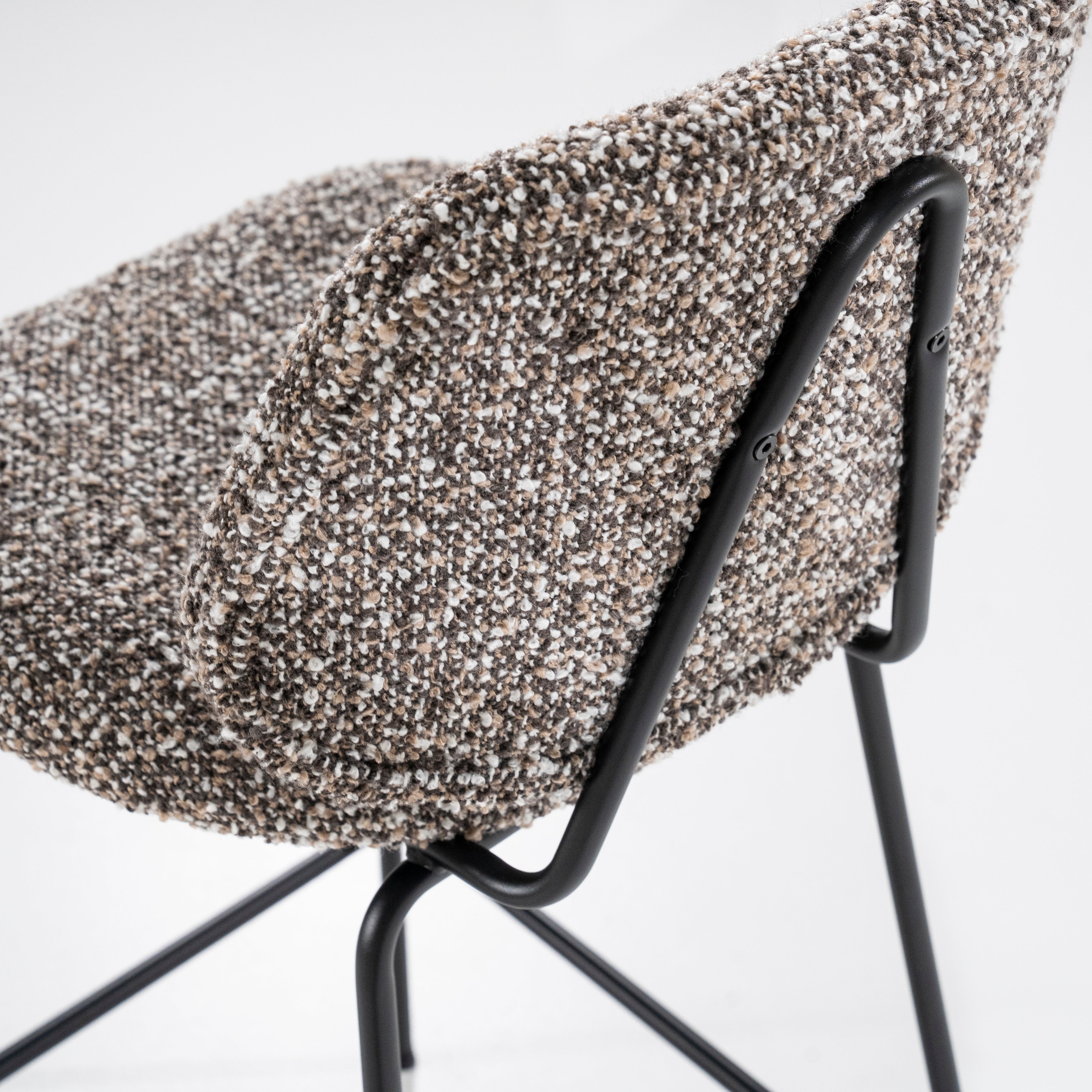 Hocker JON grijs gemêleerd met zwarte basis