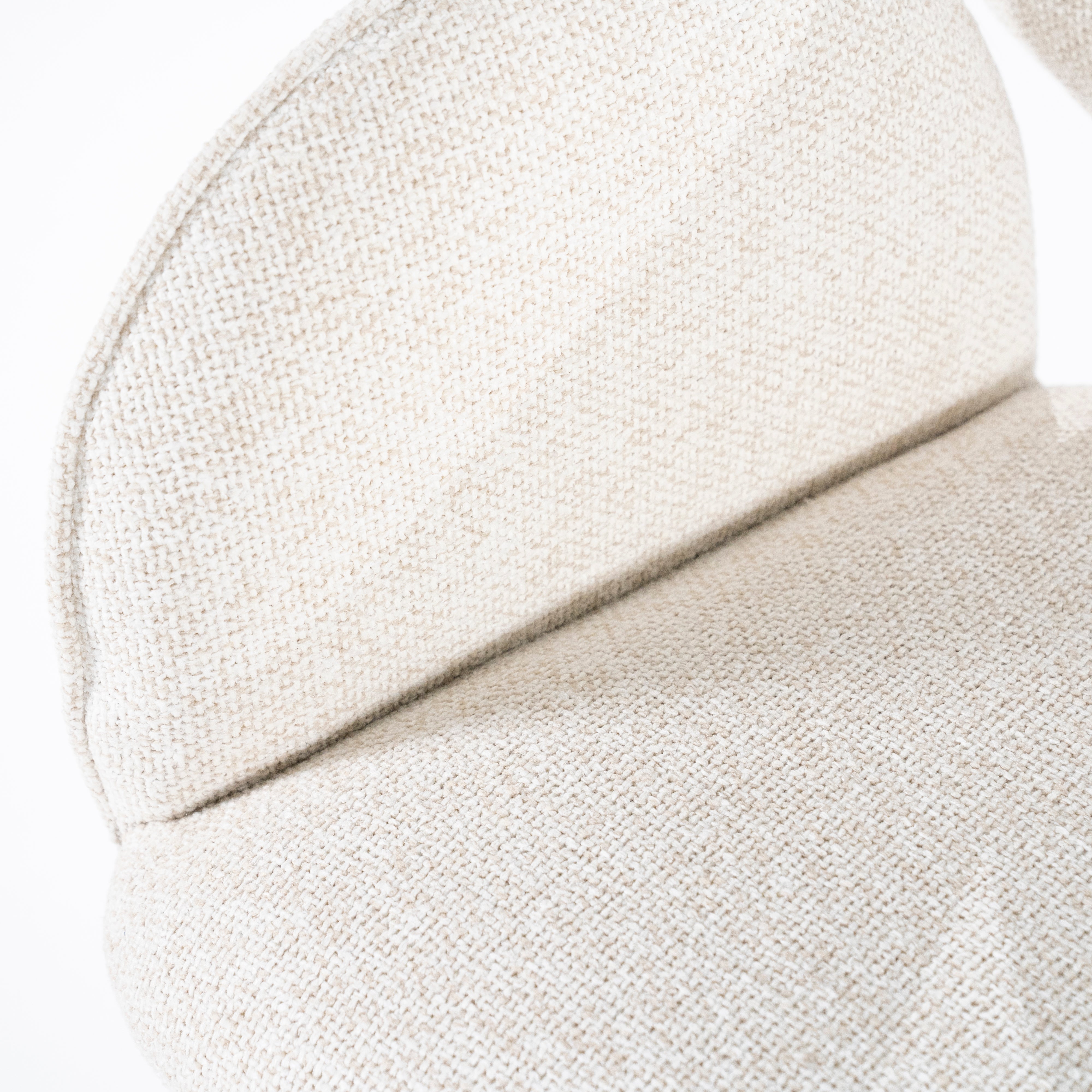 Stoel ROSALIN crème met zwarte basis