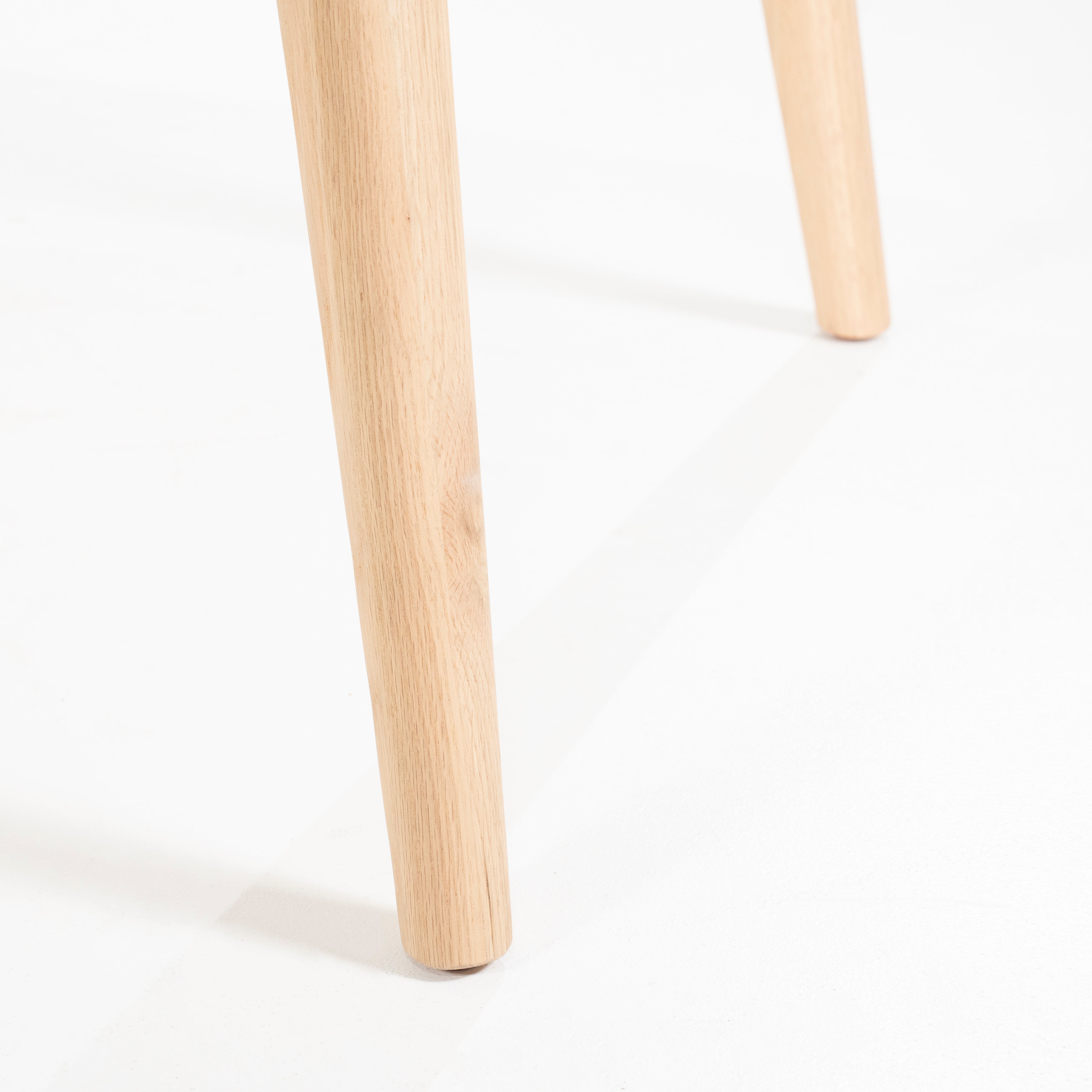 Ovale tafel ELIJAH van eikenhout