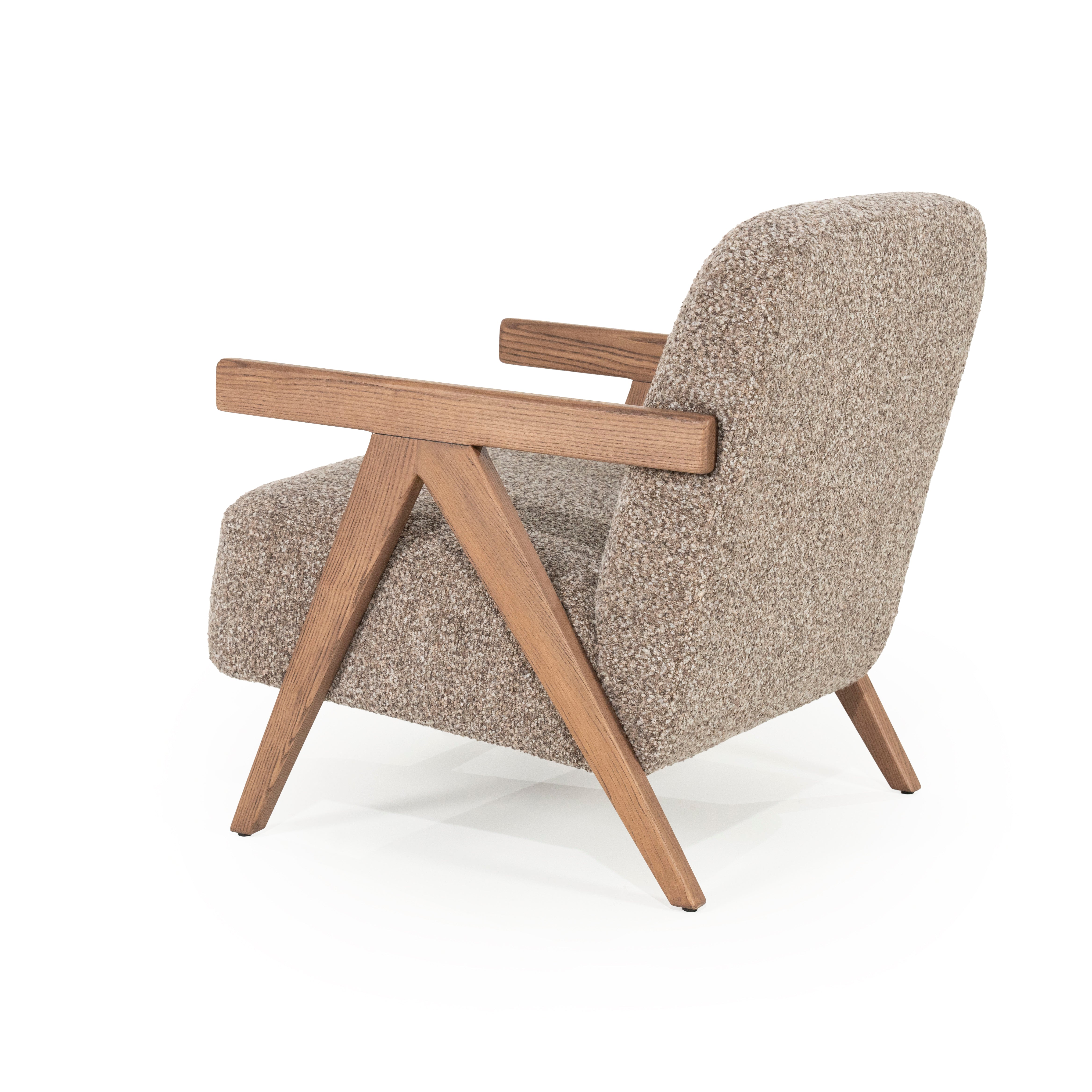 Fauteuil FRANCIS donkerbeige met houten basis