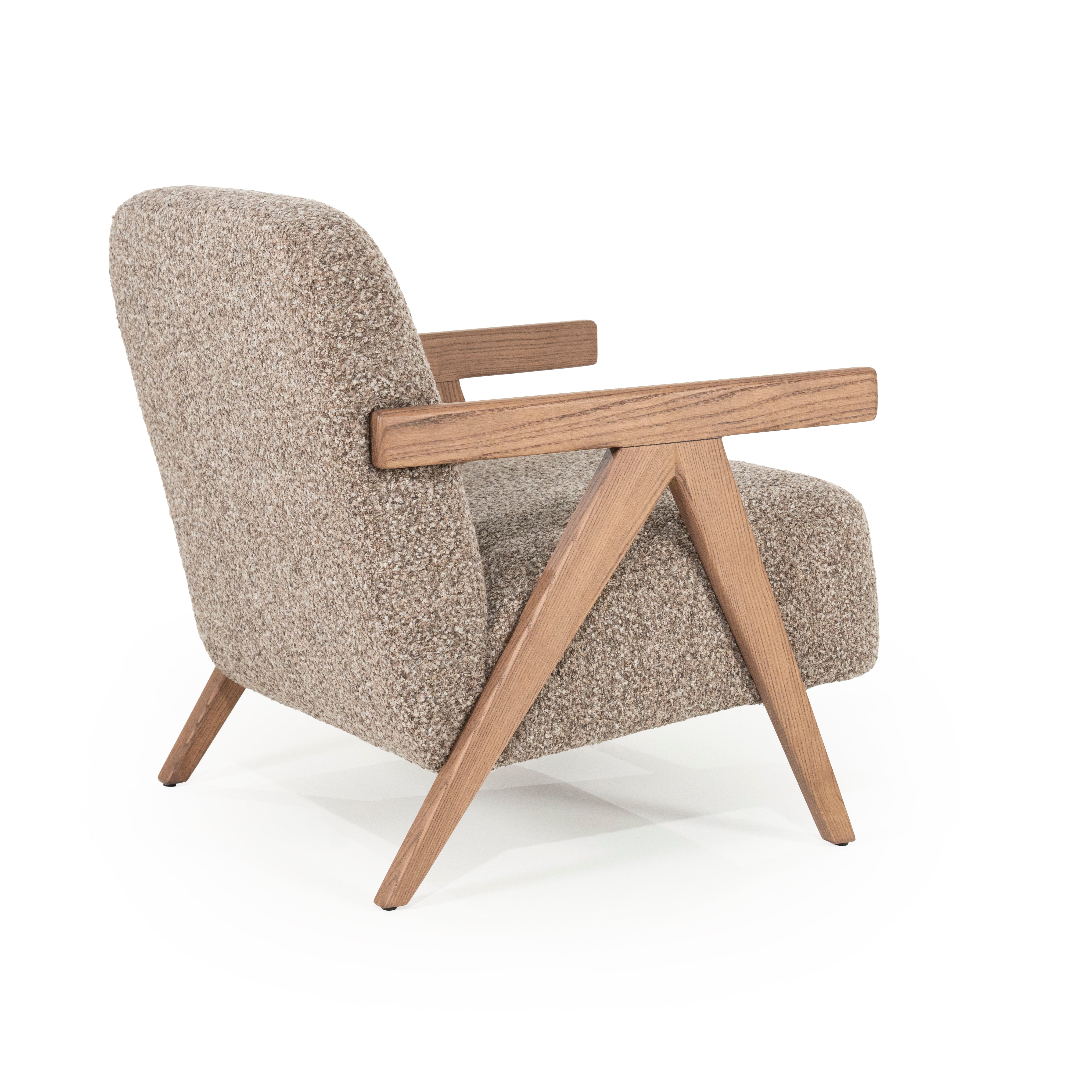 Fauteuil FRANCIS donkerbeige met houten basis