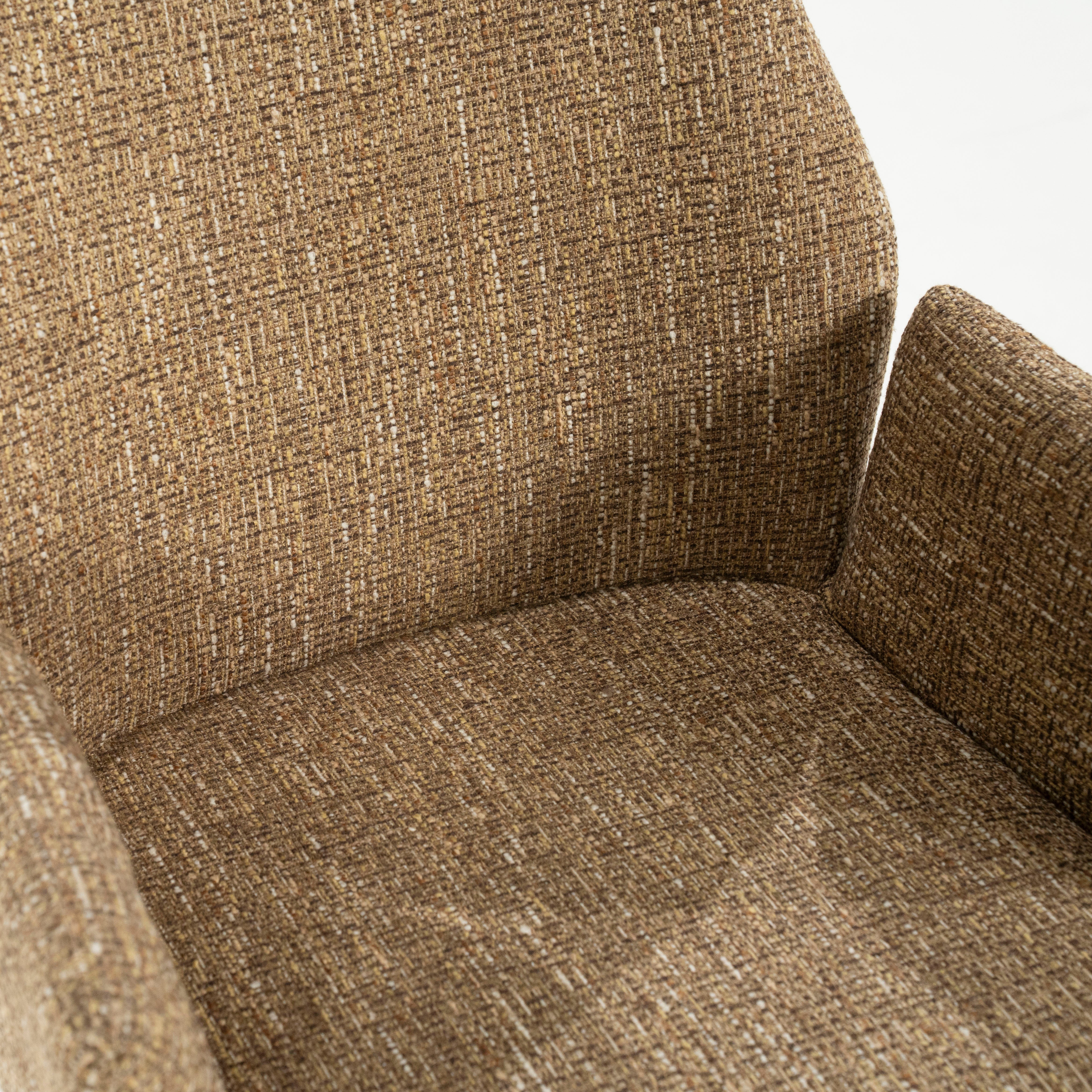 Stoel INDY mosterdgeel met zwarte basis