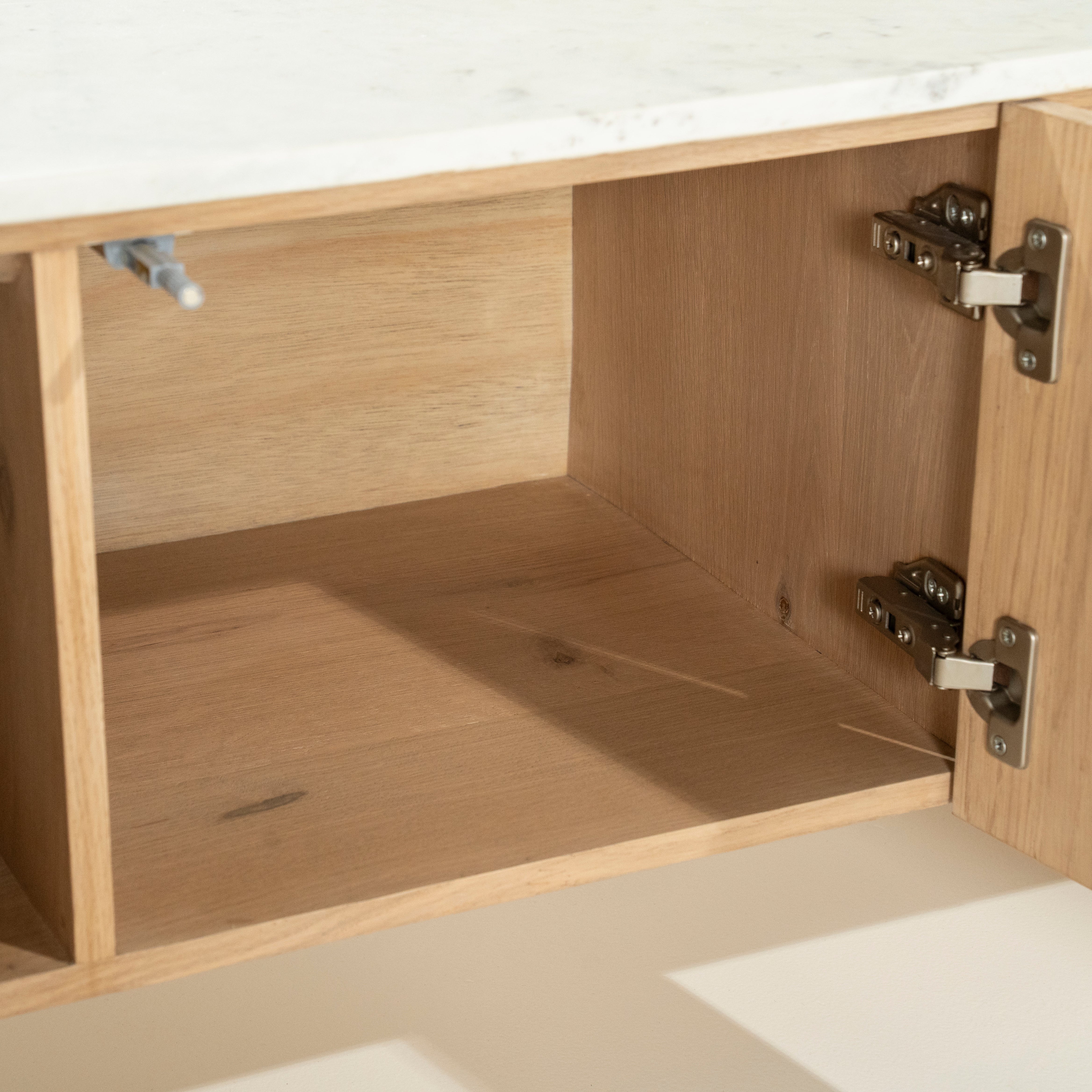 RTV-kast DON van eikenhout met marmeren blad