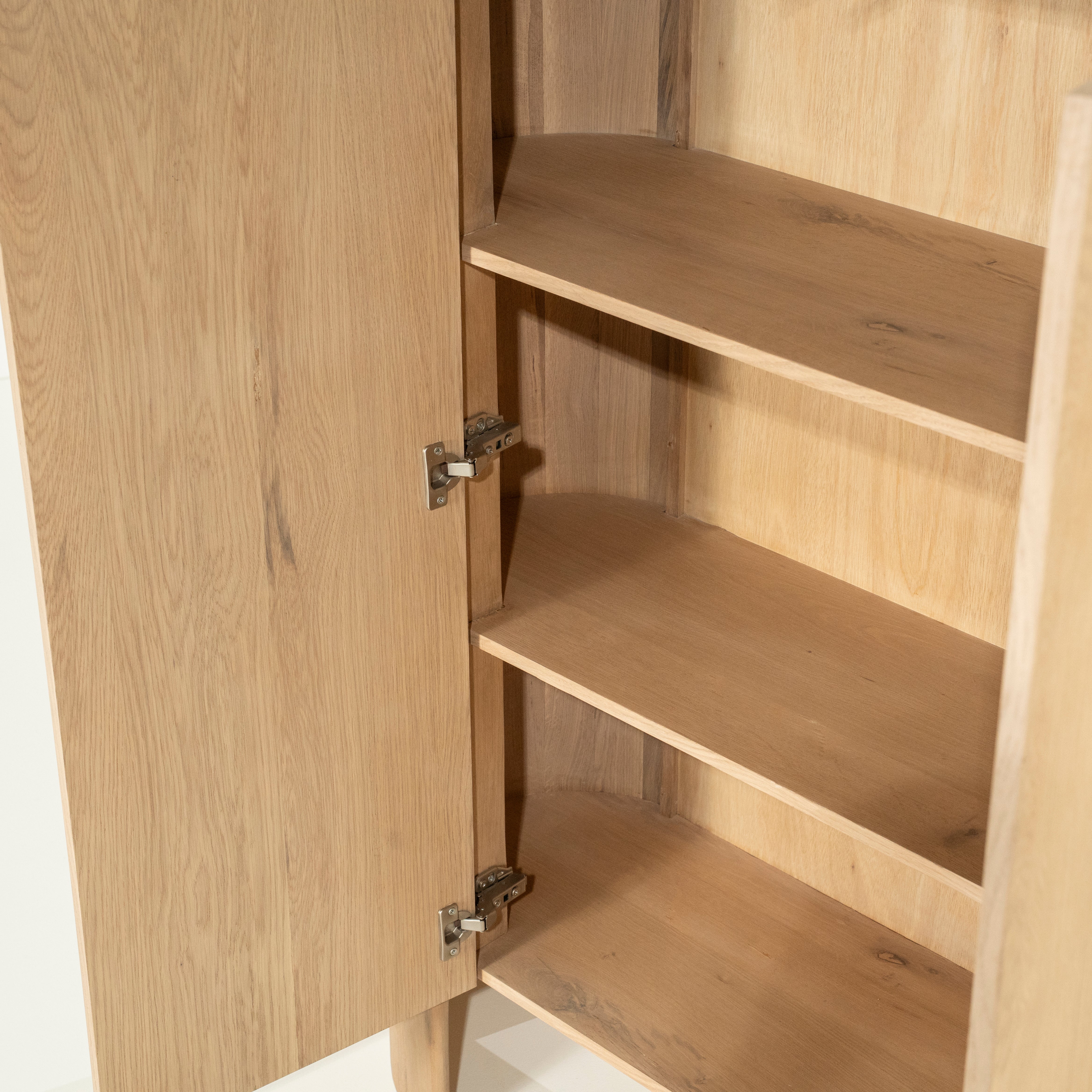 Hoge kast DON eikenhout