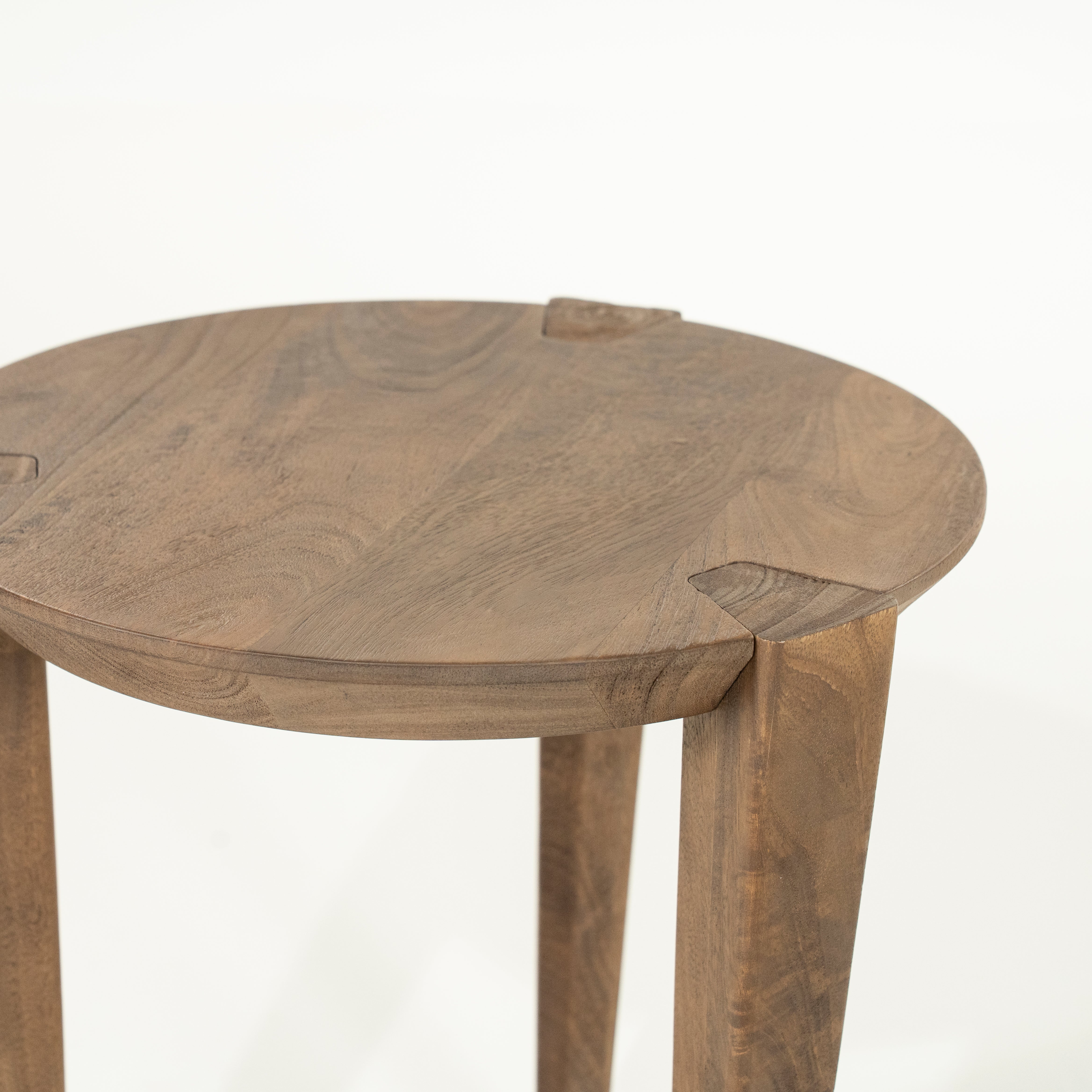 Bijzettafel DAVINA mango hout