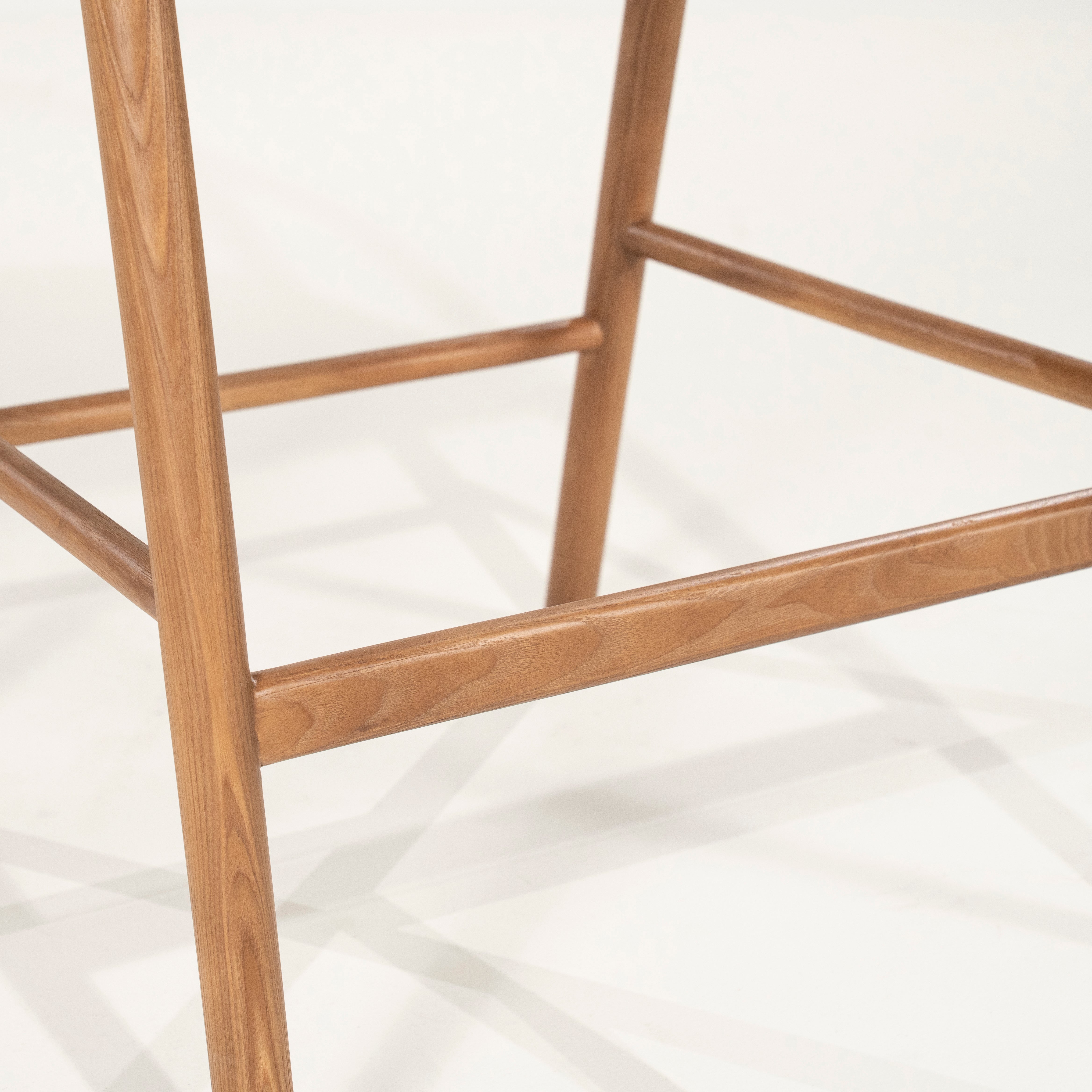 Hocker RAYVEN van esdoornhout