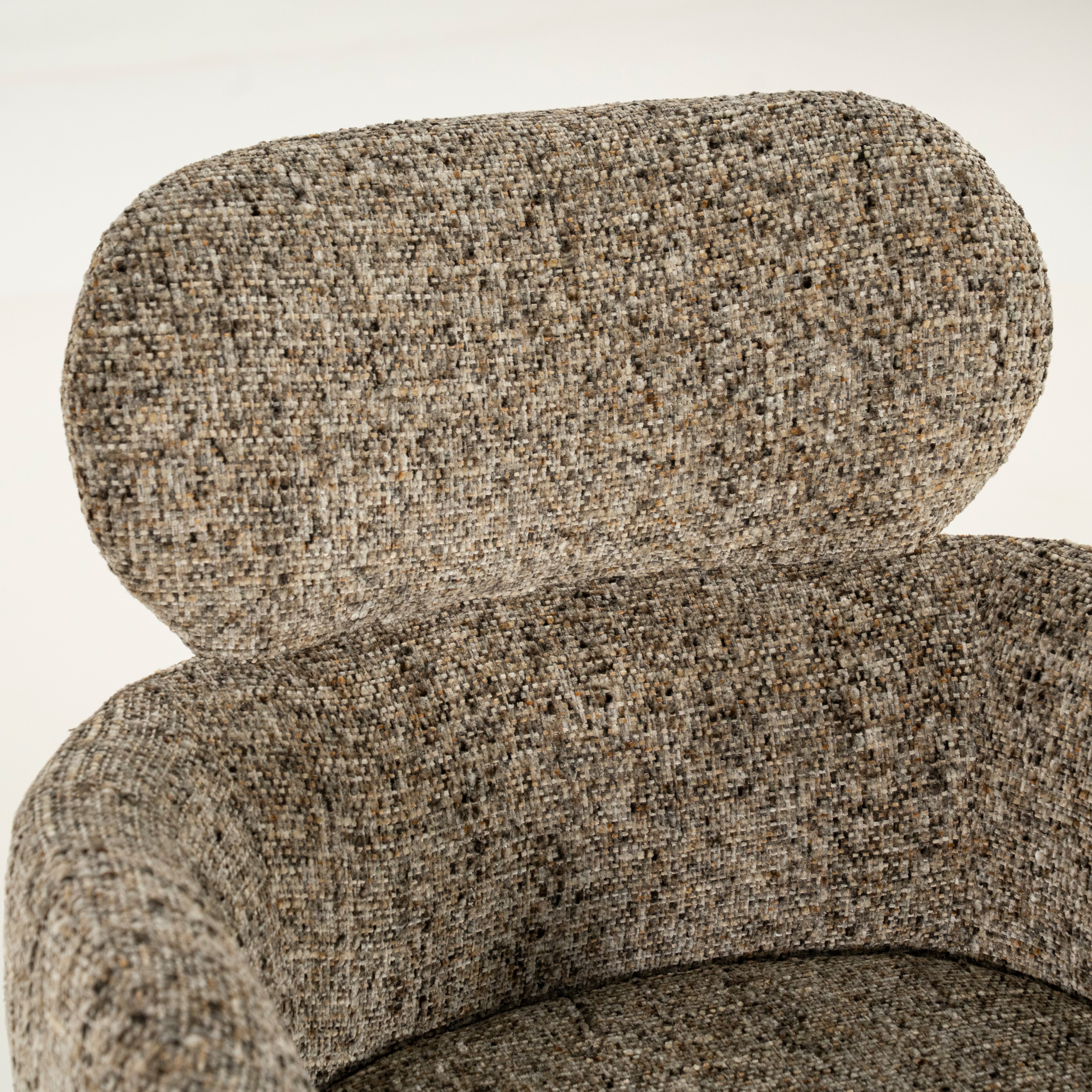 Draaistoel DARCIO grijs-bruin gemêleerd met een donkerbruine basis