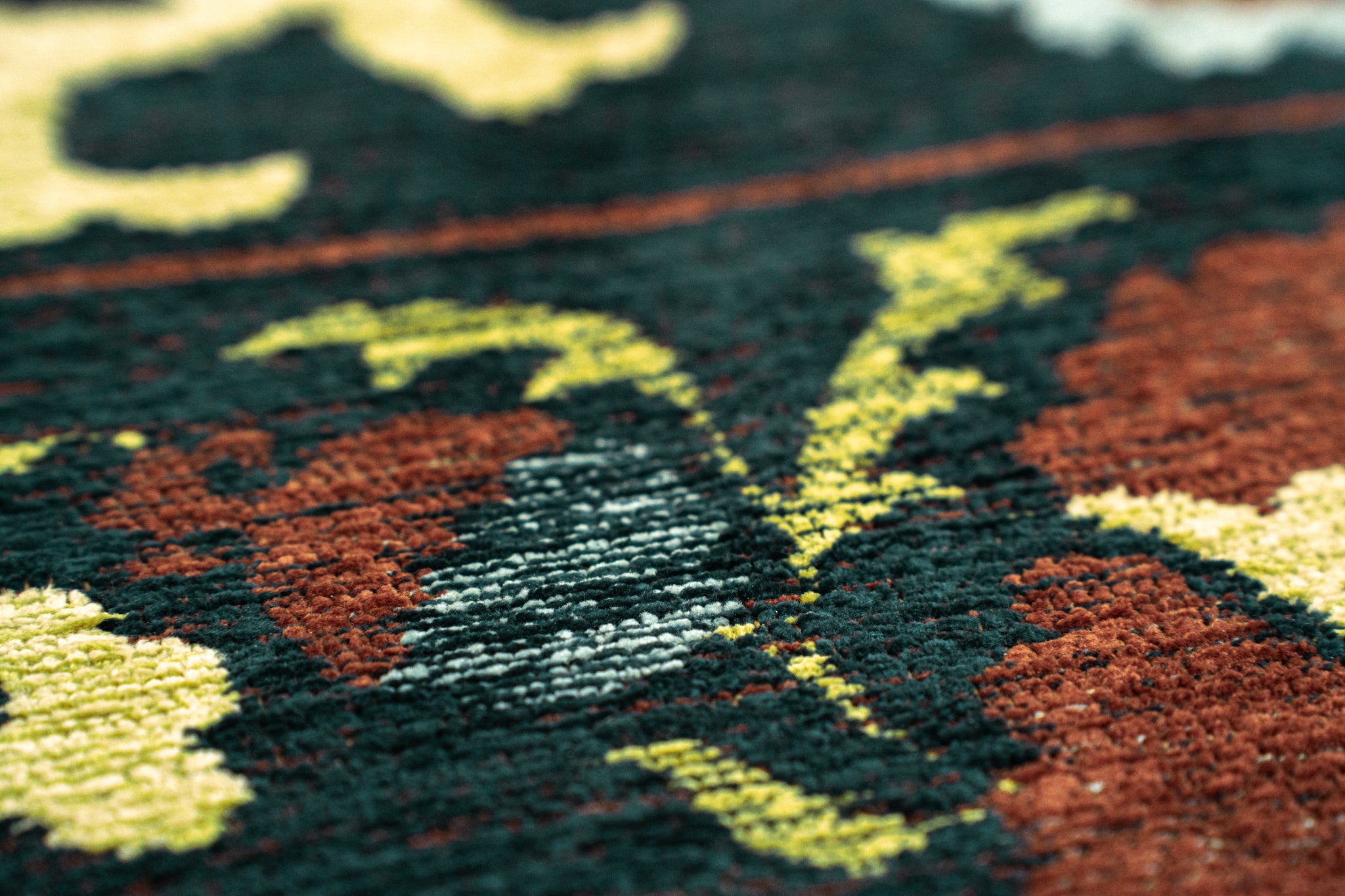 Teppich SUZANI BAVARIA schwarz mit Gelb und Grün