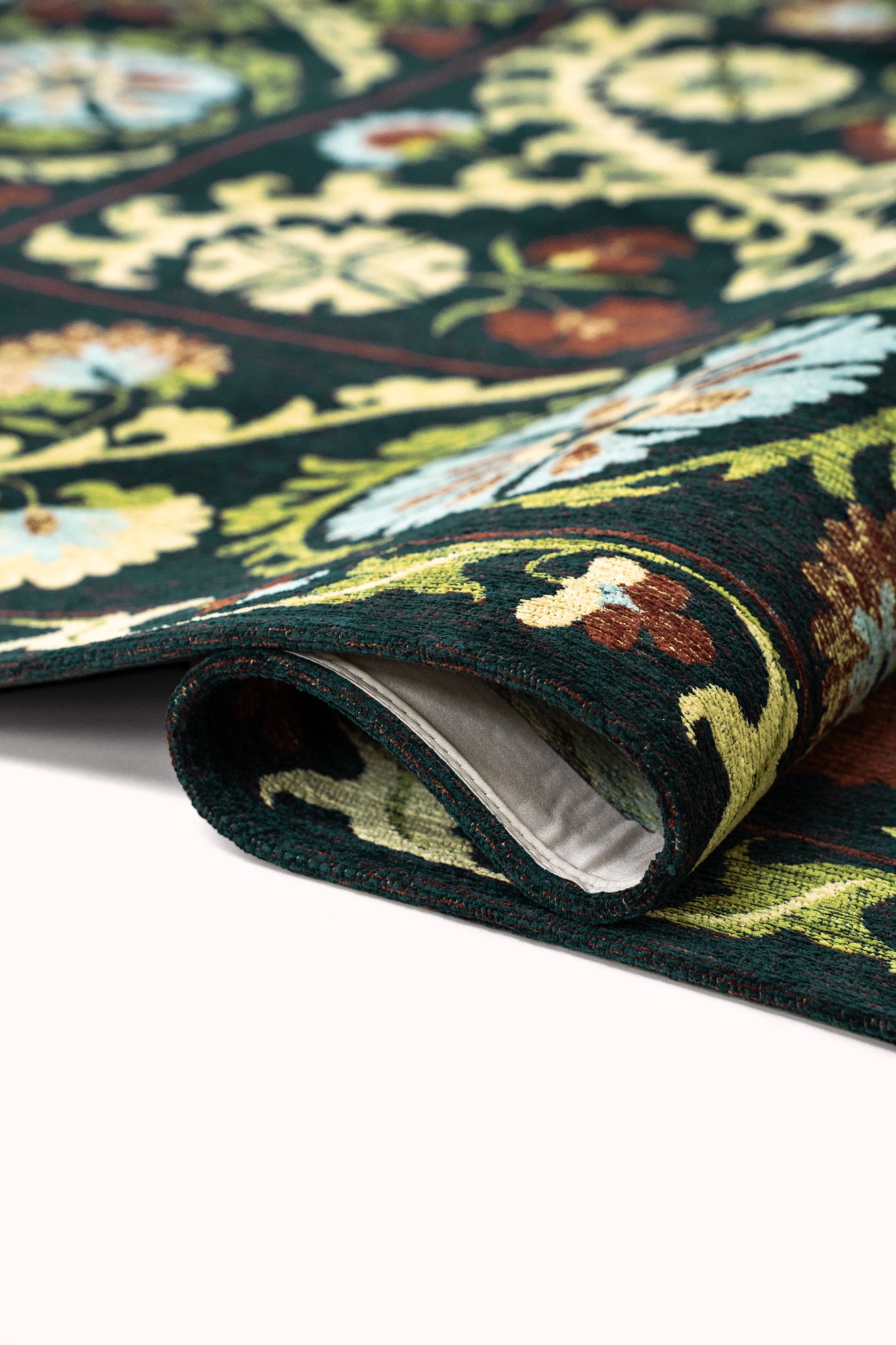 Teppich SUZANI BAVARIA schwarz mit Gelb und Grün