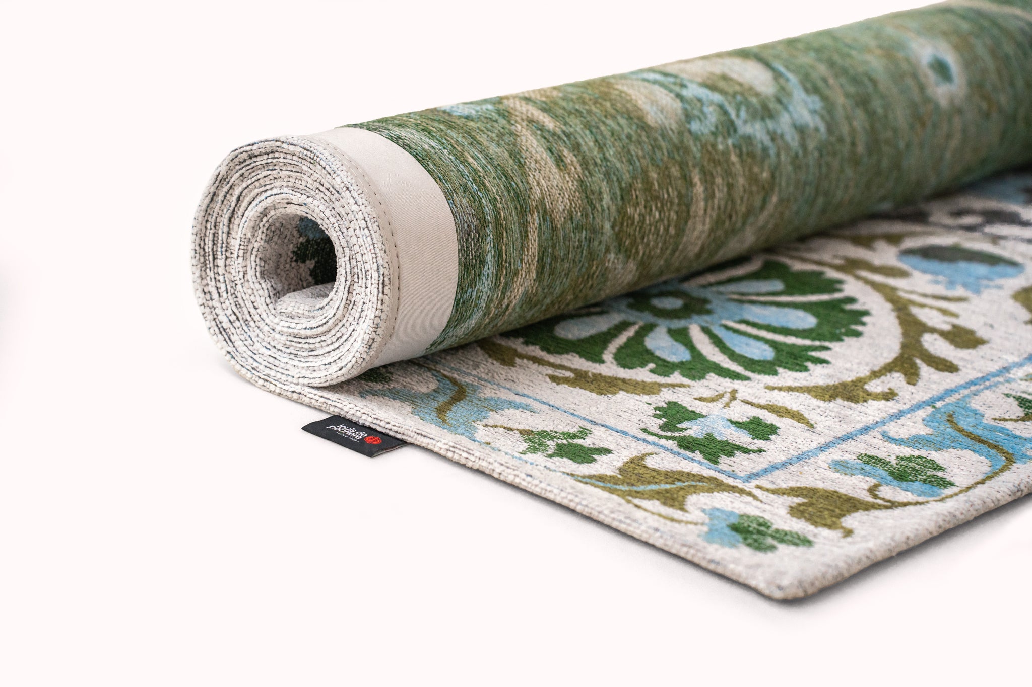 Vloerkleed SUZANI SLAVIA gebroken wit met groen en blauw