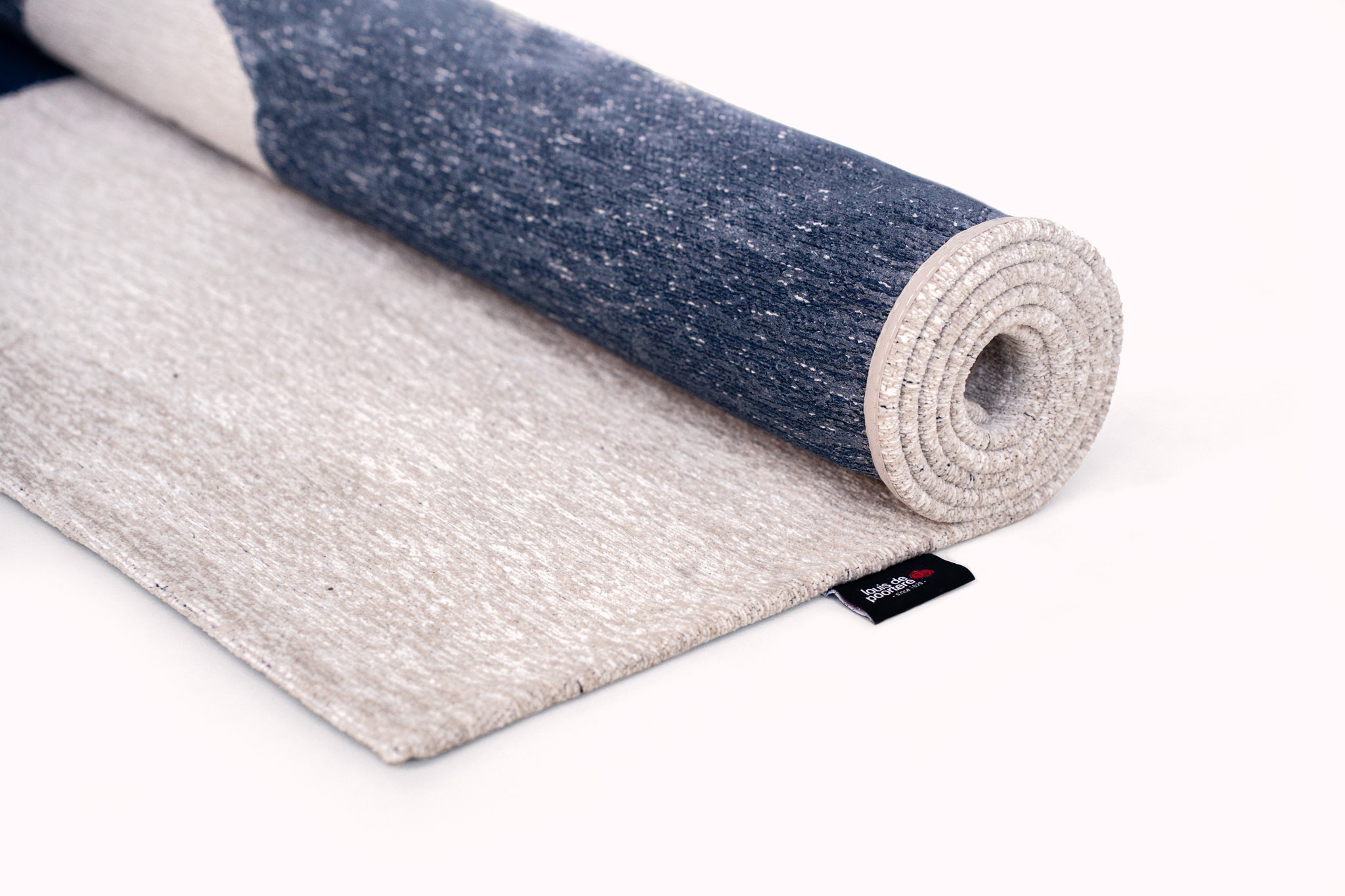 RIBBON Beige Carpet with Dark Blue