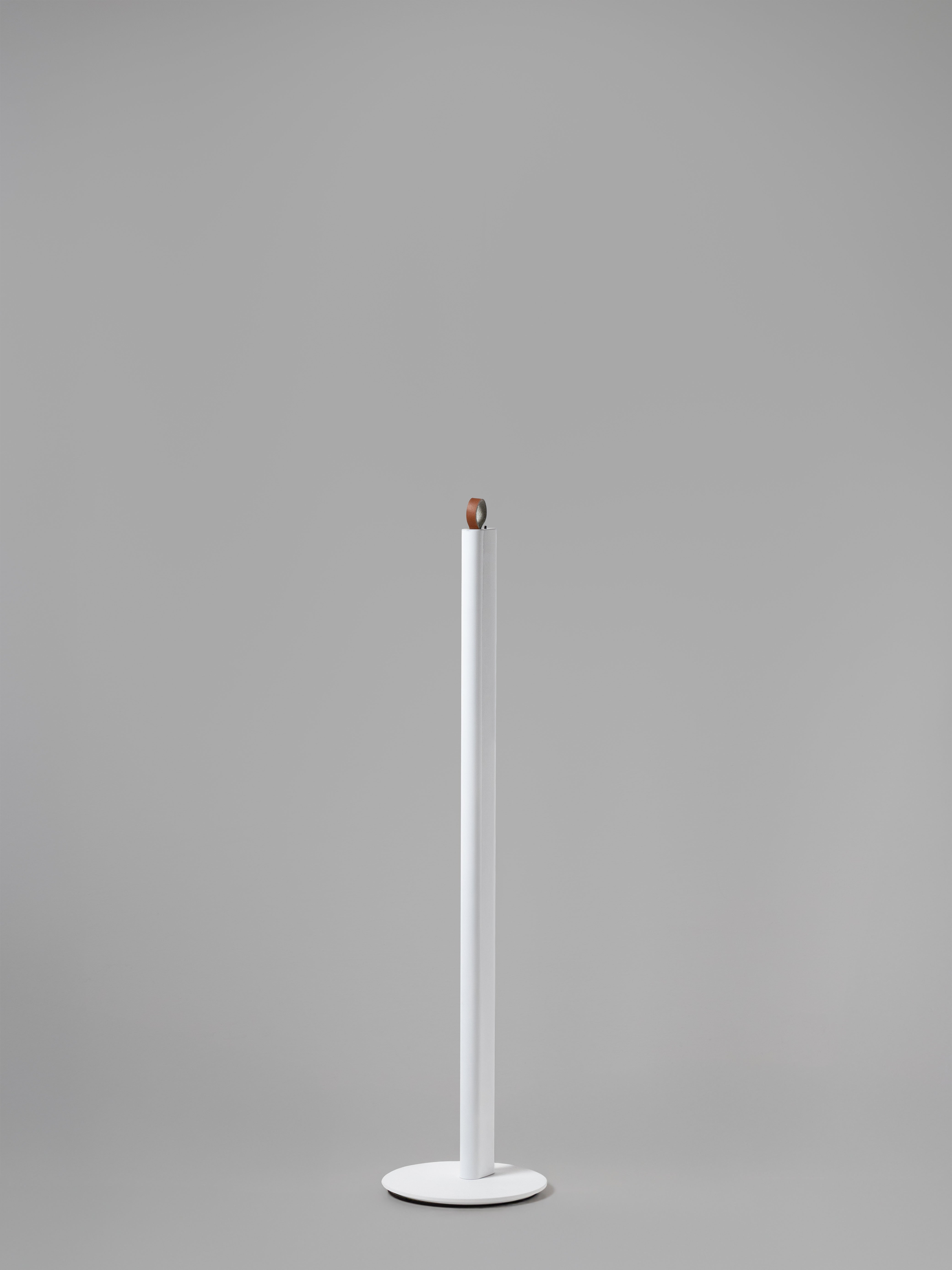 Vloerlamp METRICA glanzend wit