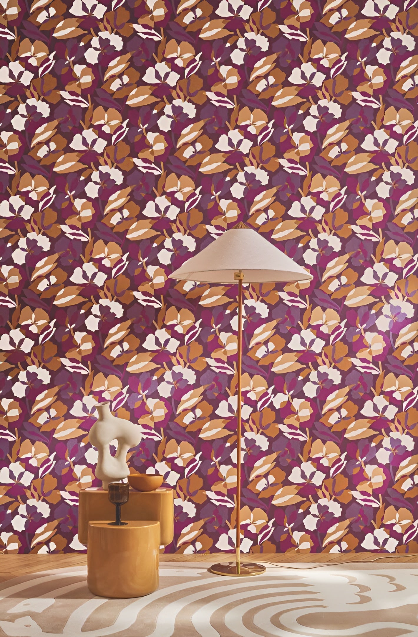 Behang met plantenmotief van bloemen AMARYLLIS - PURPER/AMBER purper met beige