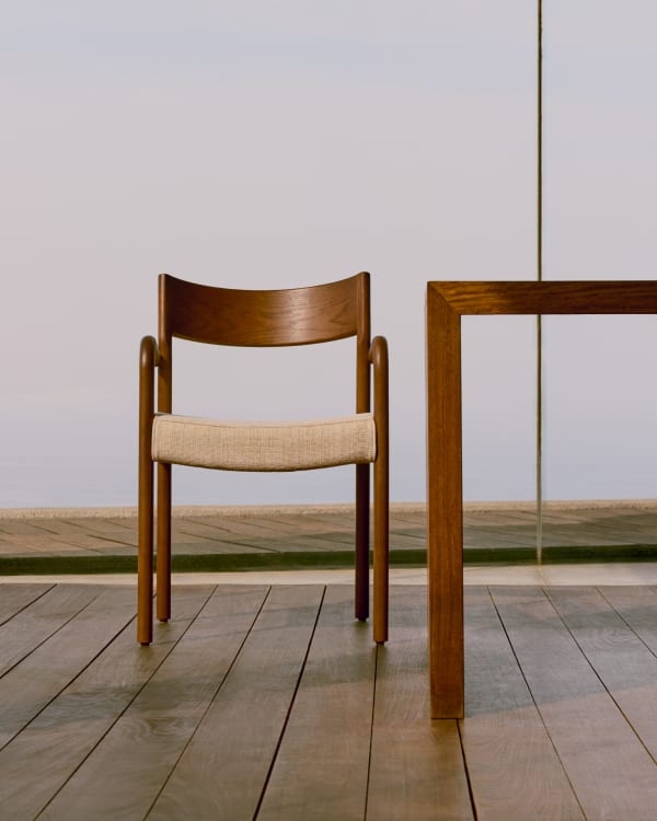 FALCONERA chair in beige chenille with a dark oak base