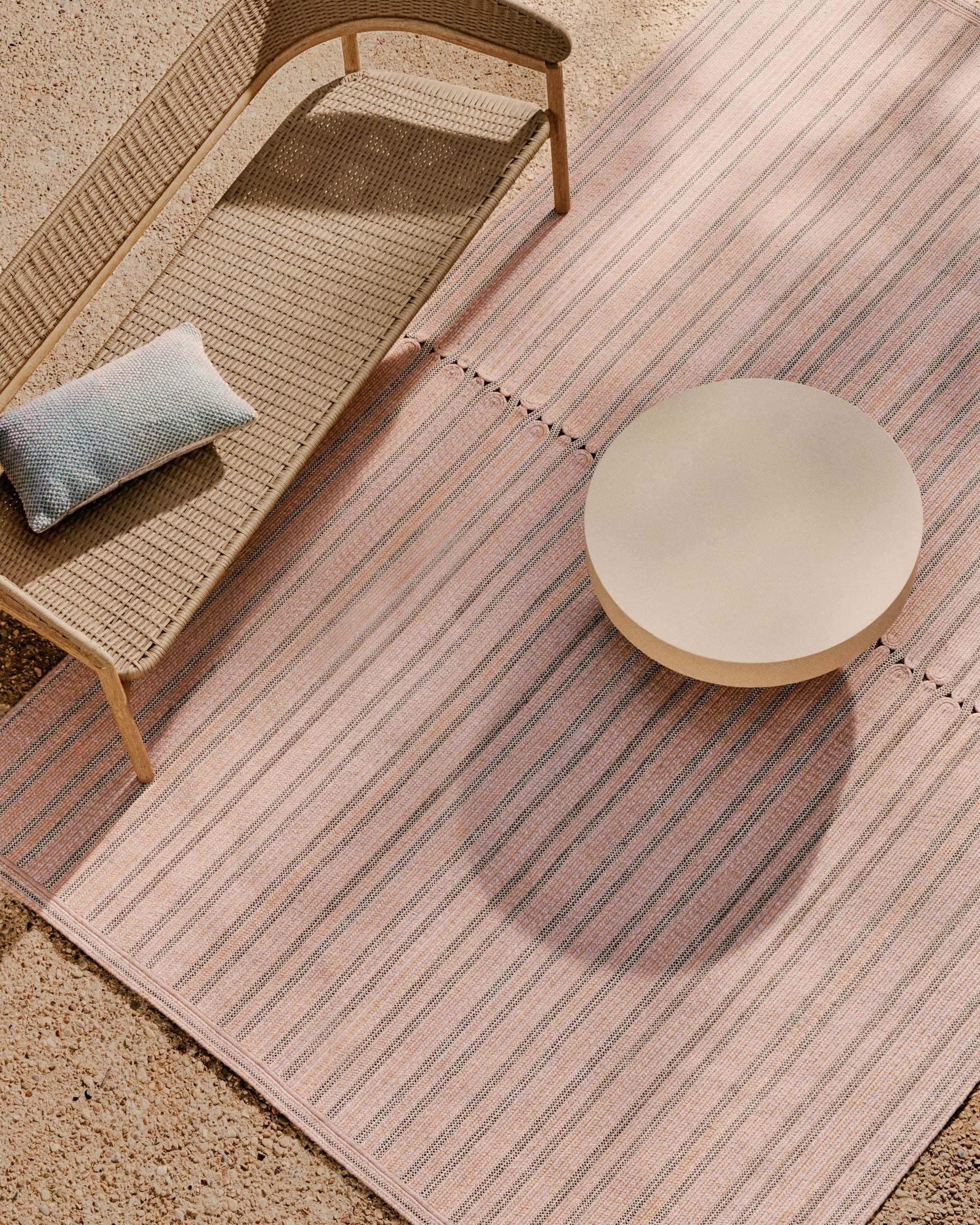 OLIVAN Outdoor-Teppich hellbraun