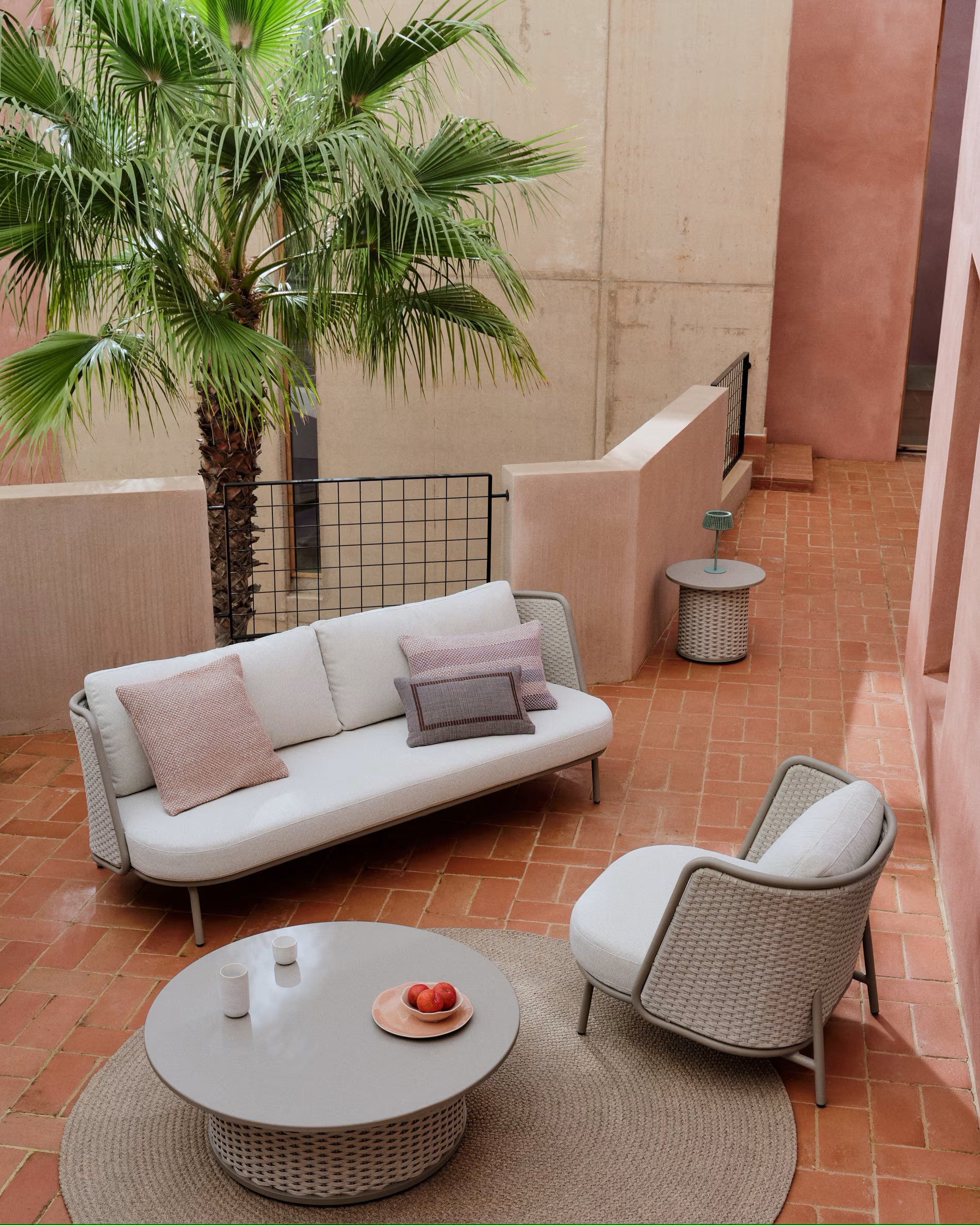 Beige tuin salontafel SEDALIS