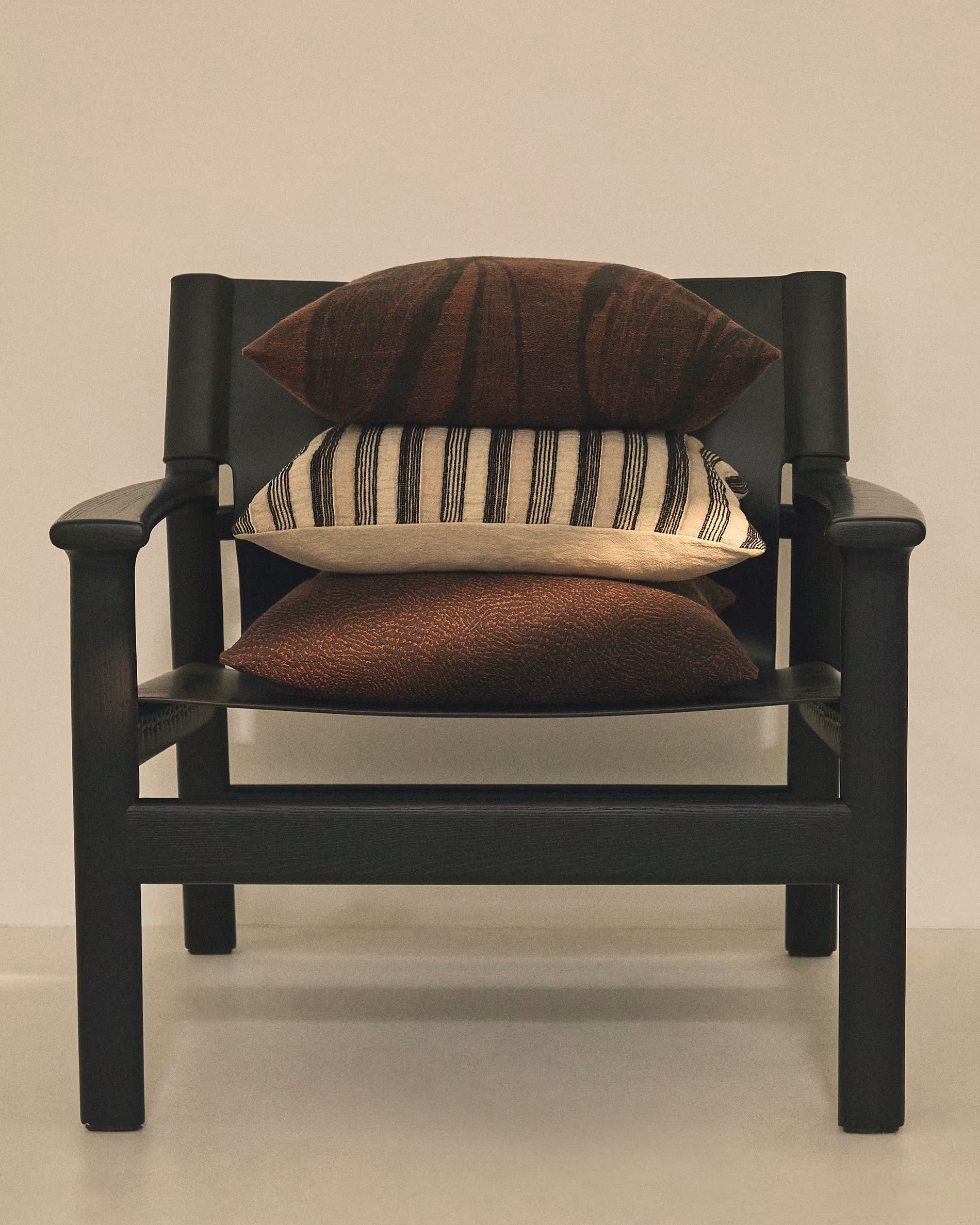 FRILO cushion cover brown