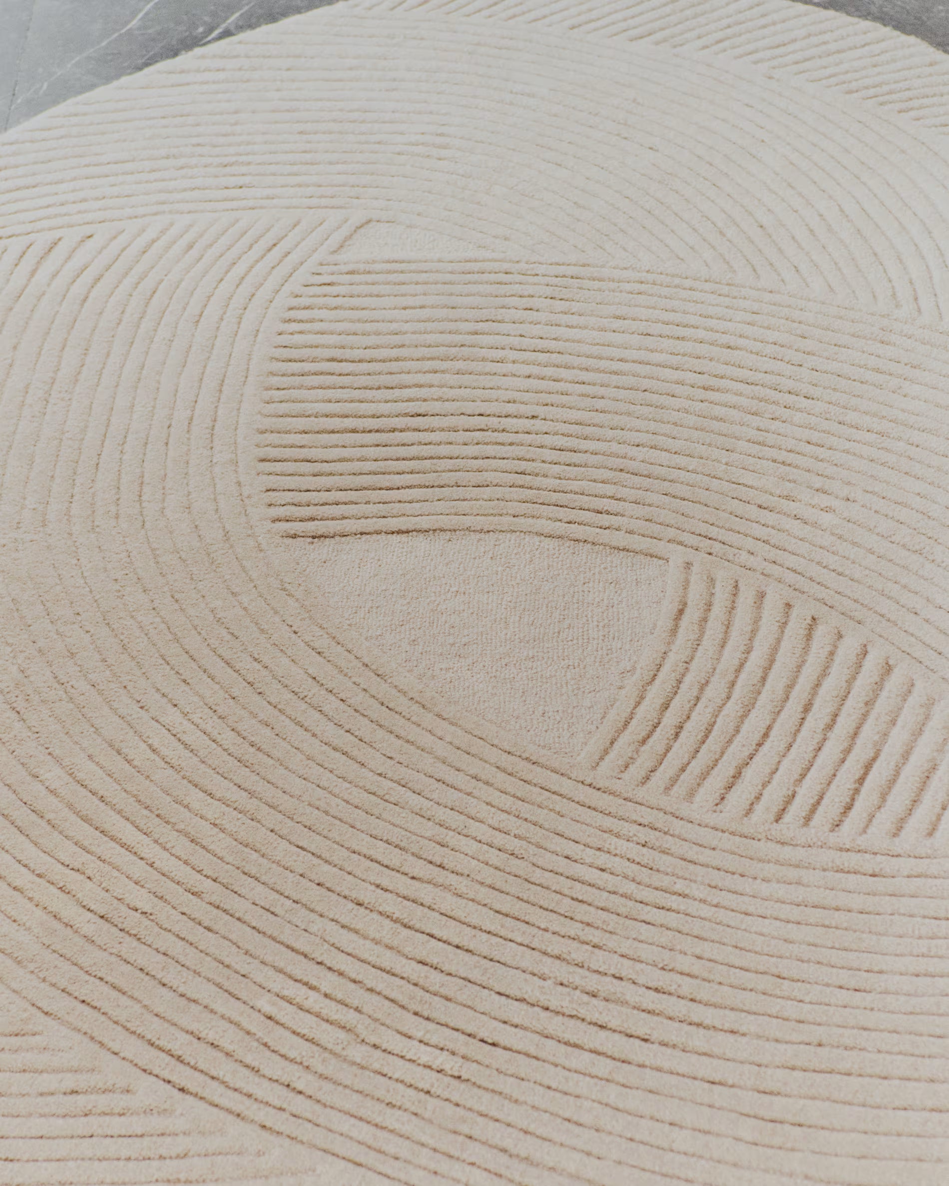 Ovaler Teppich DOMM cremefarben