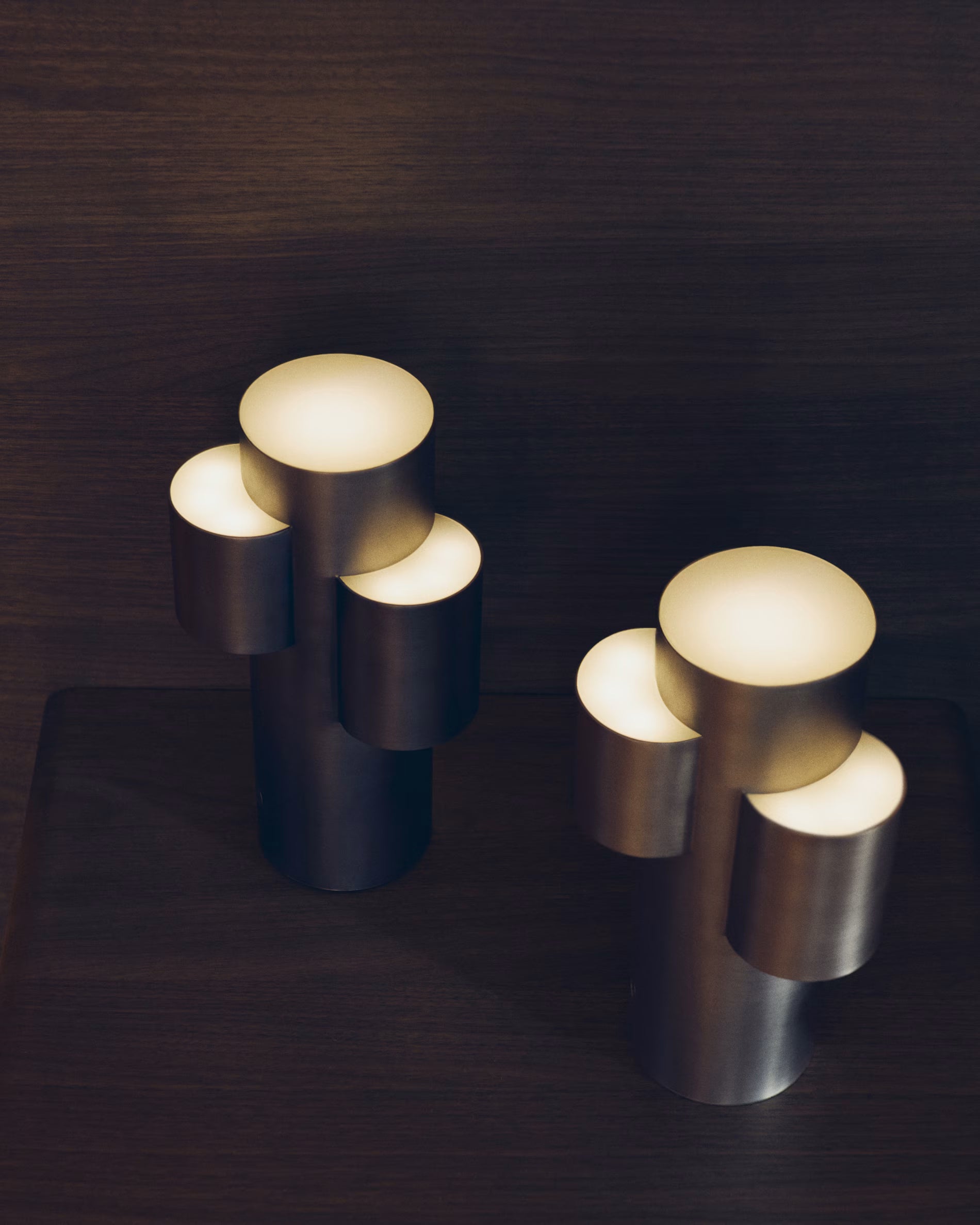 Tragbare Lampe ADRINA hellgrau gebürstetes Metall