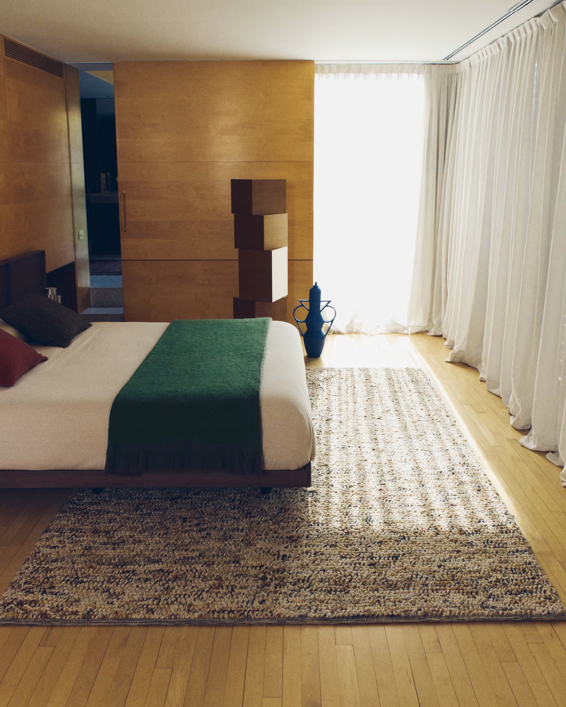 Pled ODELNA grün mit braunen Rüschen