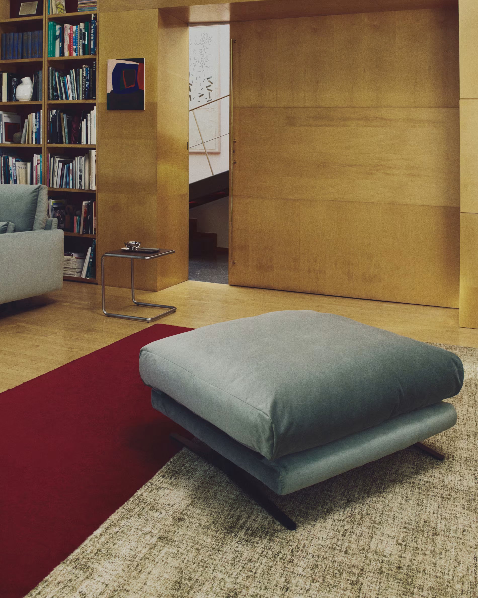 Fußhocker VELIRO grün mit schwarzem Gestell