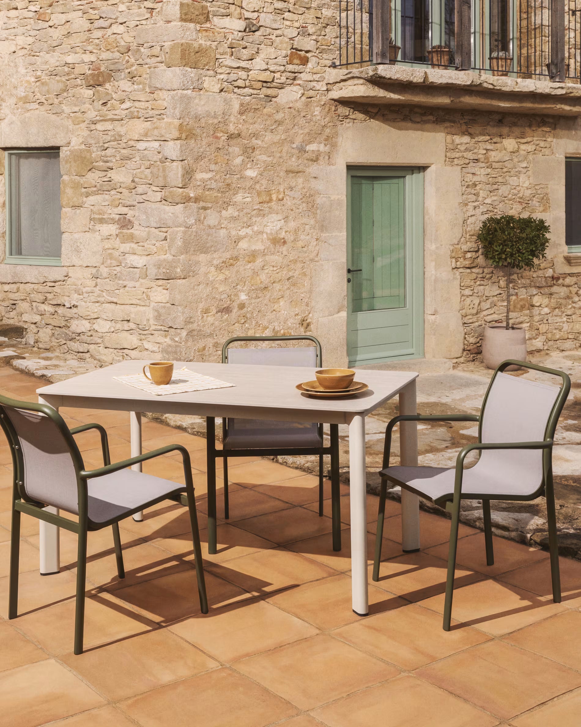 ANAFI Ecru Garden Table