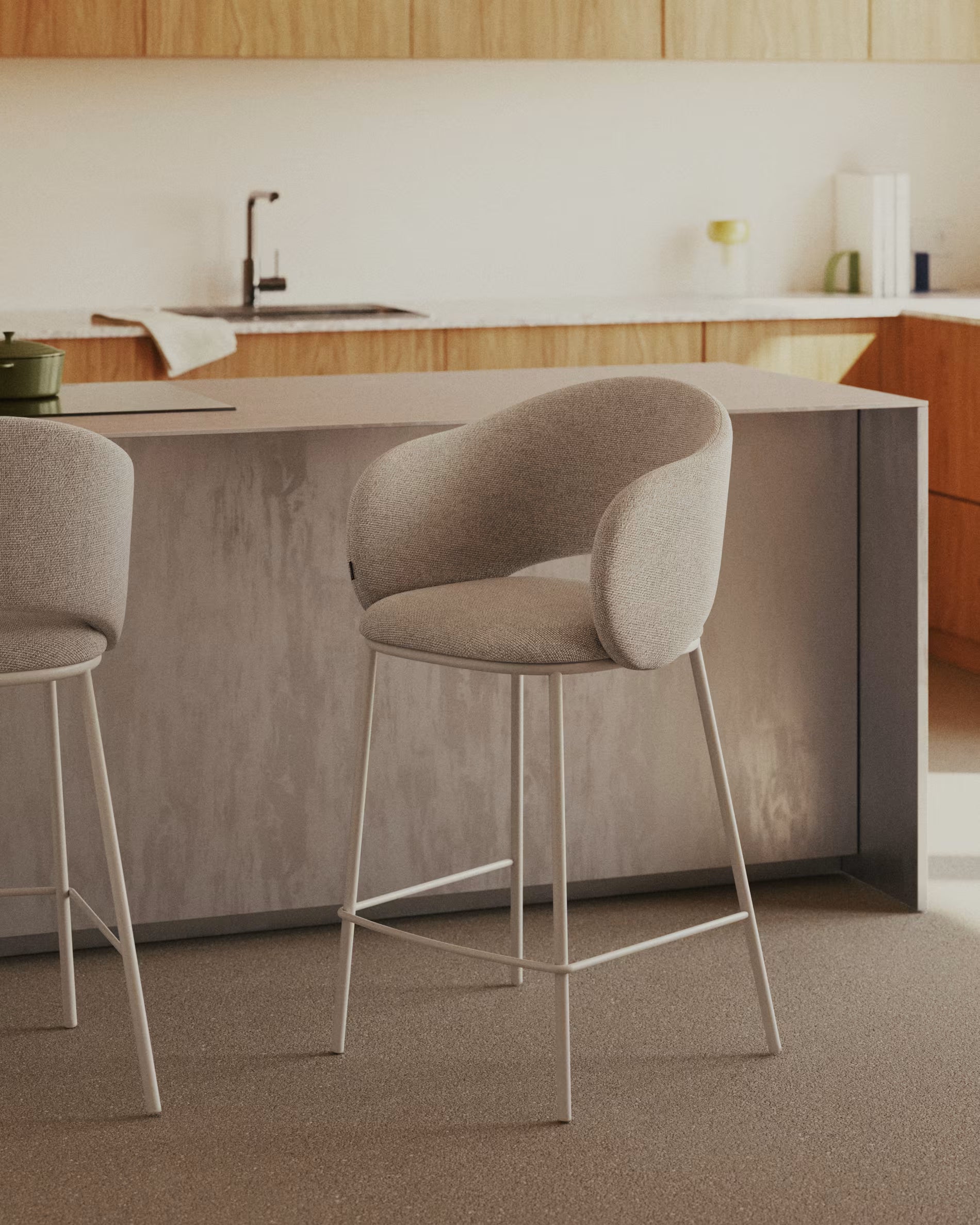 Barkruk MAINA beige chenille