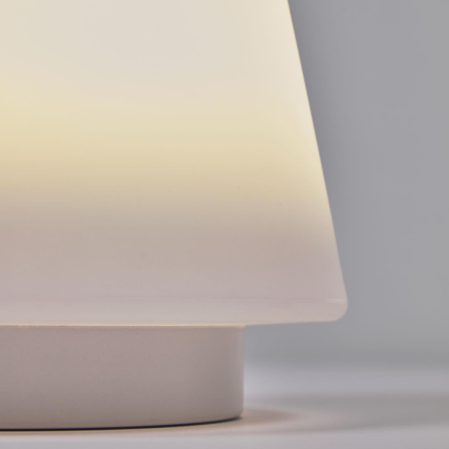 Lampa akumulatorowa UDIYA biały La Forma Eye on Design
