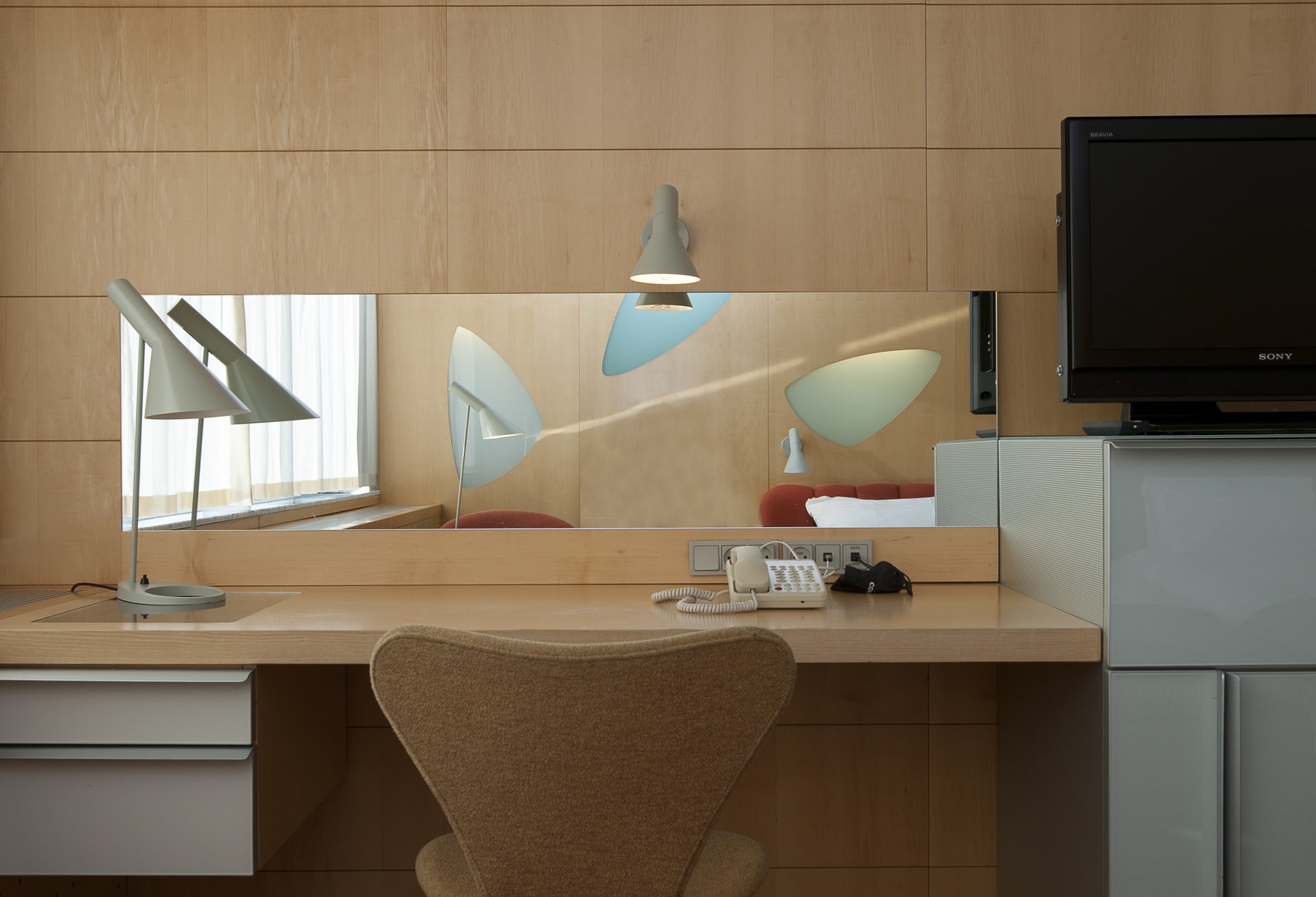 AJ Wall Lamp Dirty Blue