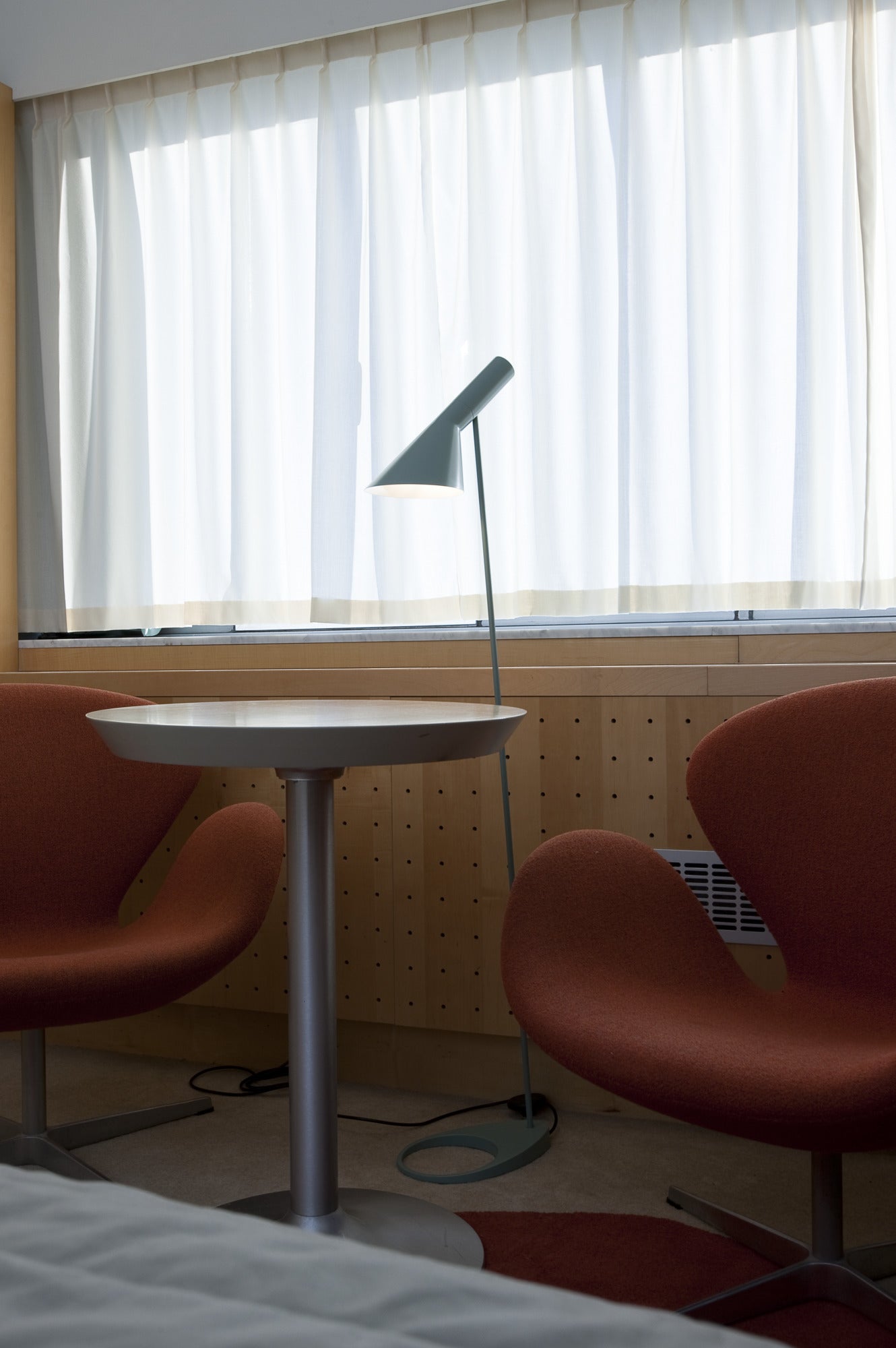 Stehlampe AJ schmutzig blau