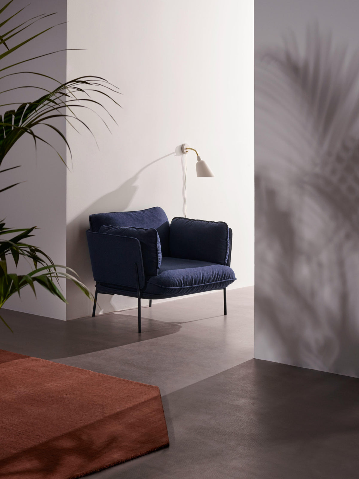 Wandlamp BELLEVUE AJ9 zwart met messing afwerking