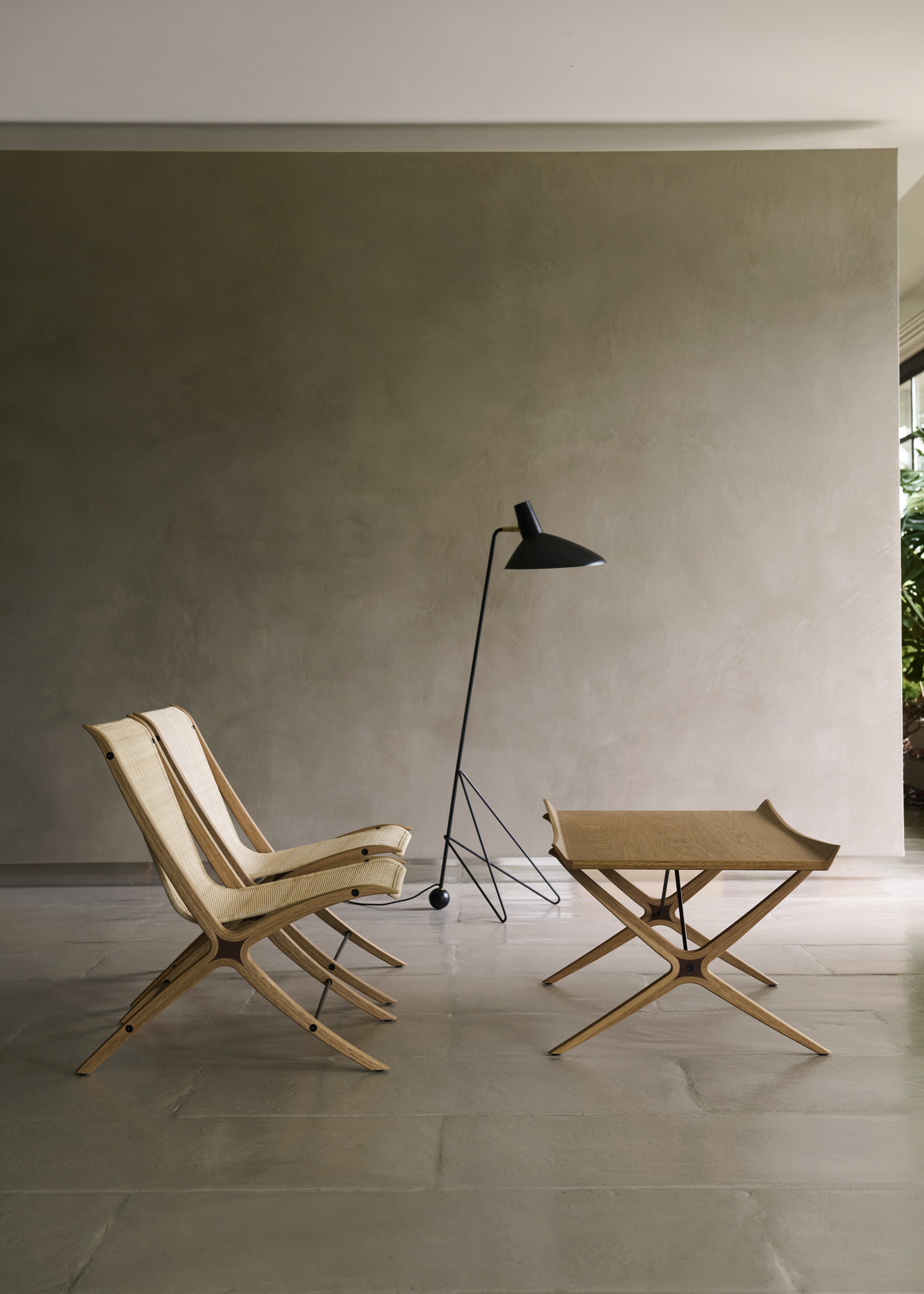 Vloerlamp TRIPOD HM8 zwart