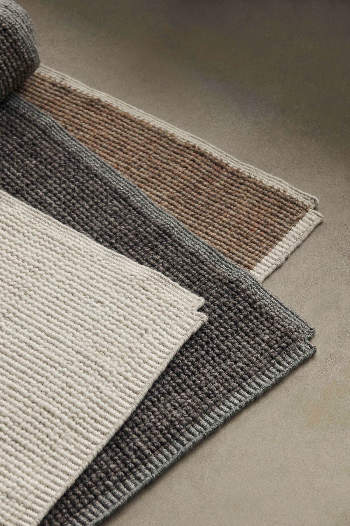 Vloerkleed COLLECT grafietkleurig