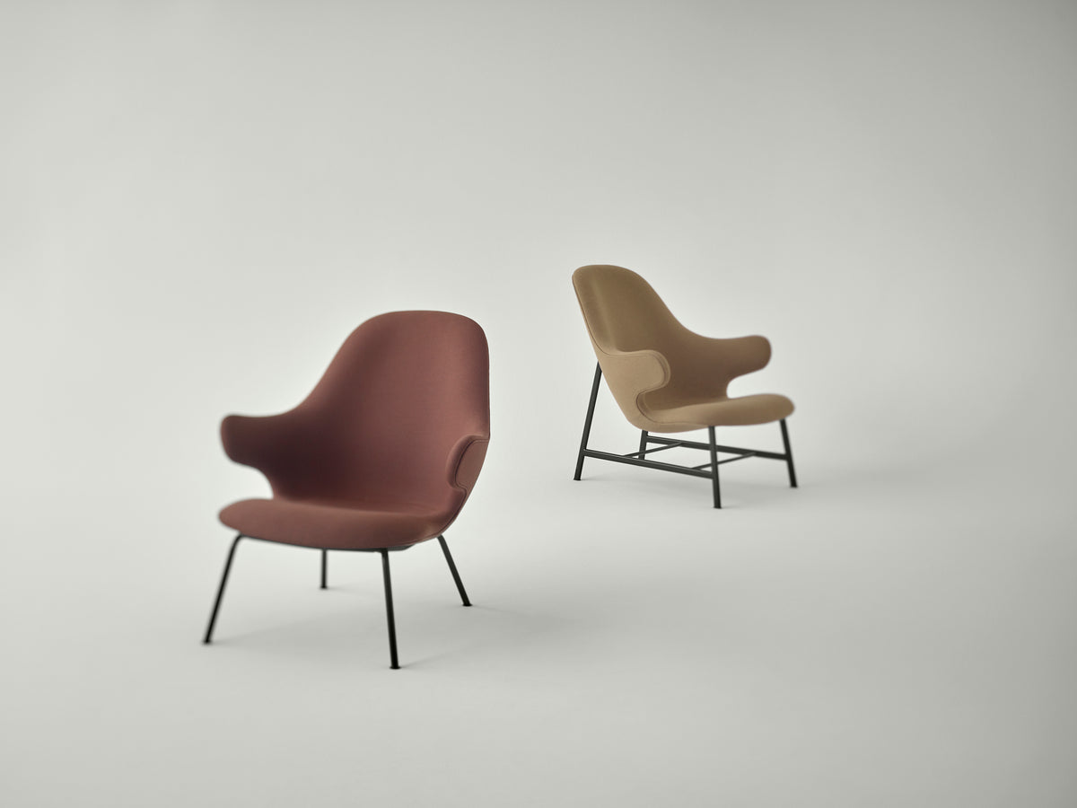 Fauteuil CATCH JH14 gestoffeerd met een zwarte basis