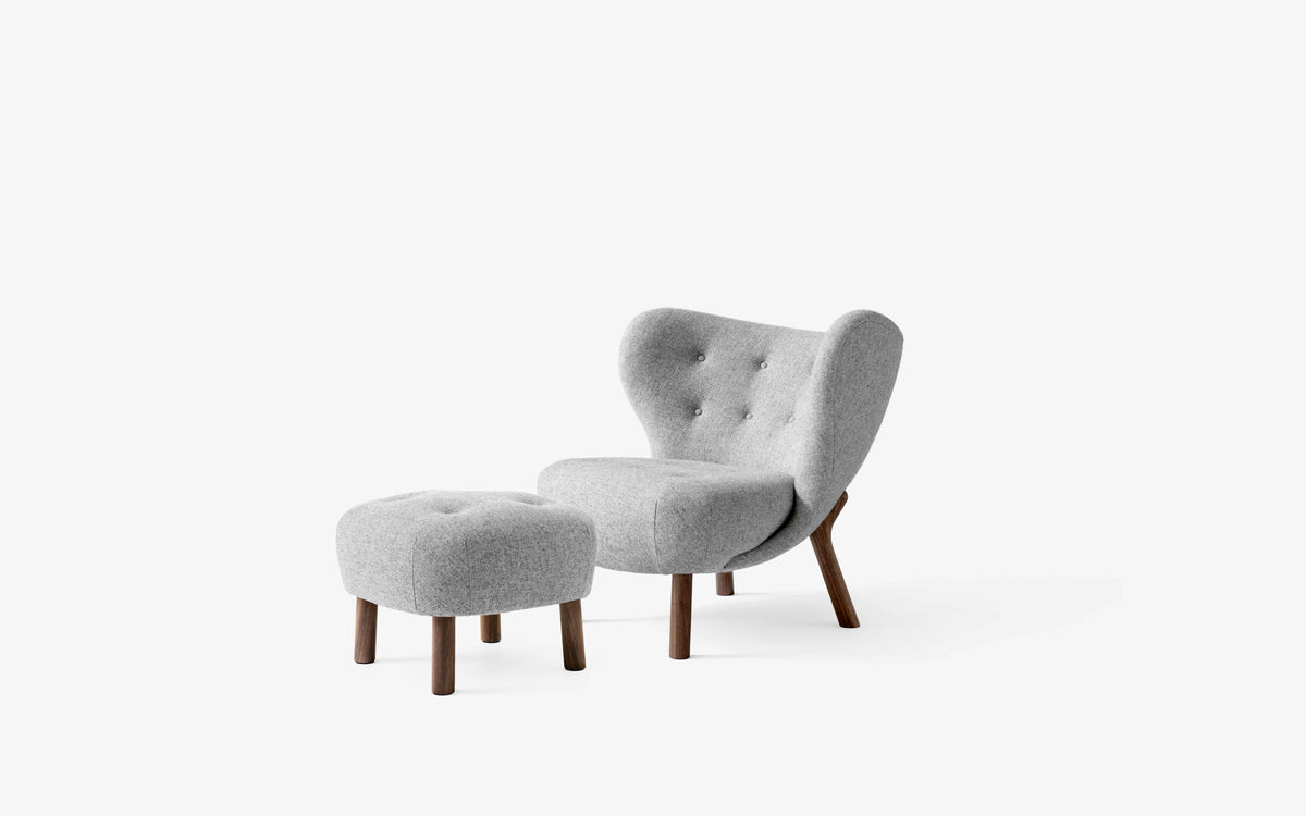 Fauteuil met voetensteun LITTLE PETRA gestoffeerd met notenhouten basis