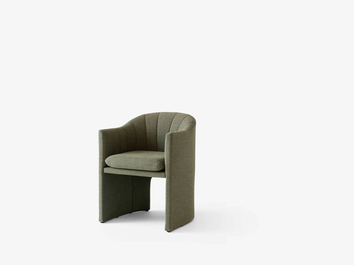 Gestoffeerde LOAFER SC24 fauteuil met armleuningen