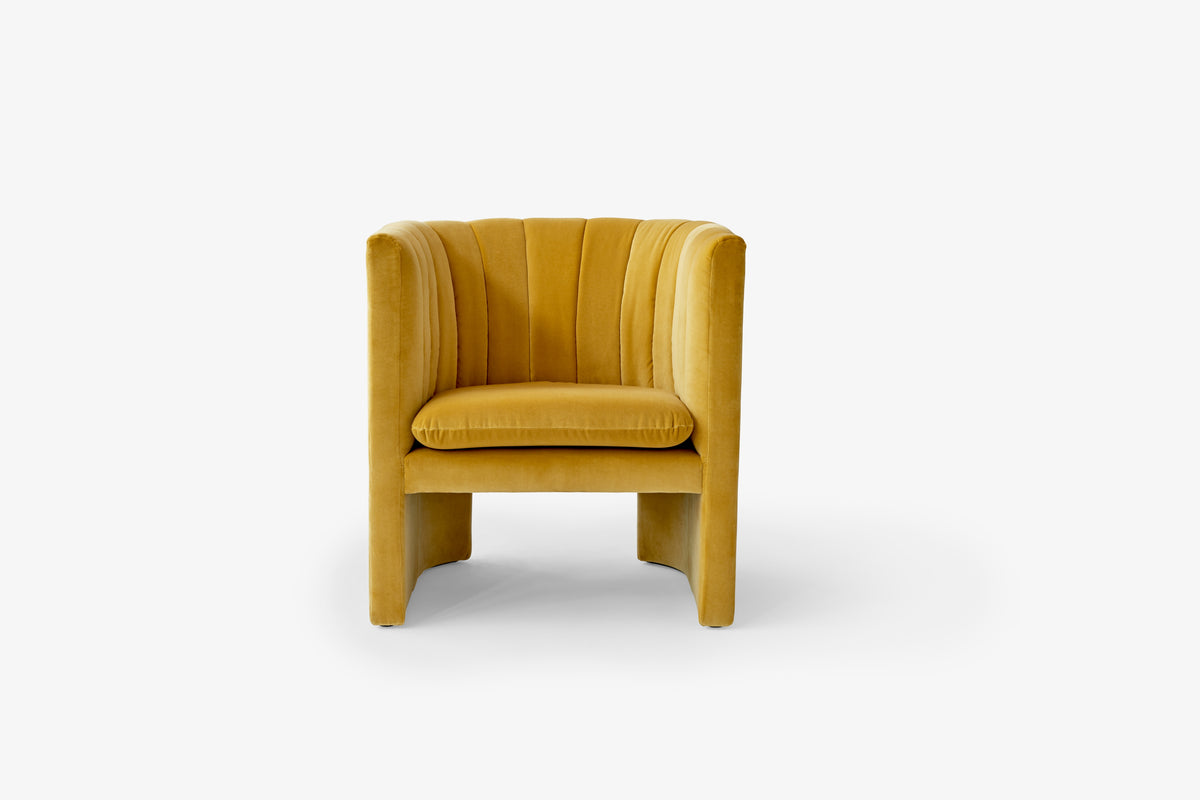 Gestoffeerde LOAFER SC23 fauteuil met armleuningen