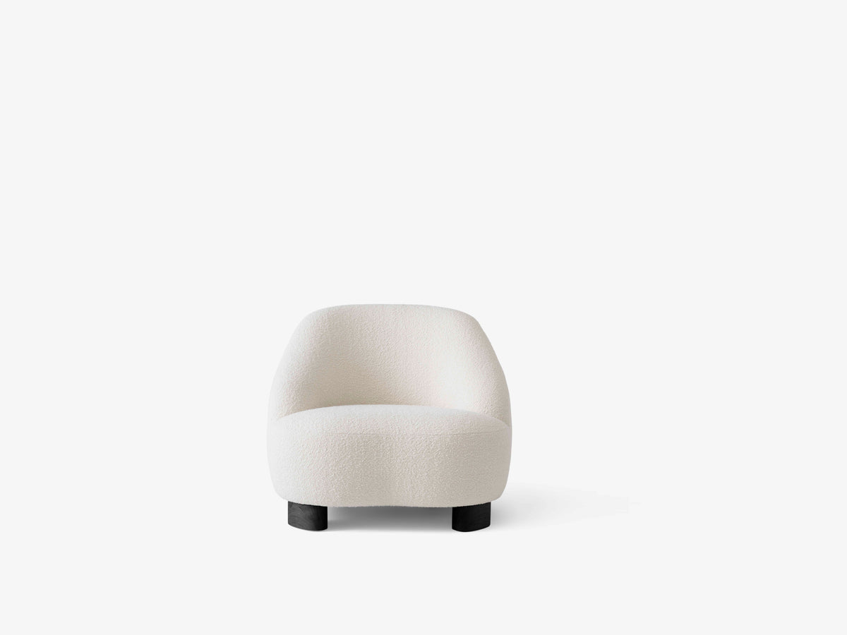 Fauteuil MARGAS LC1 gestoffeerd met een zwarte eiken basis
