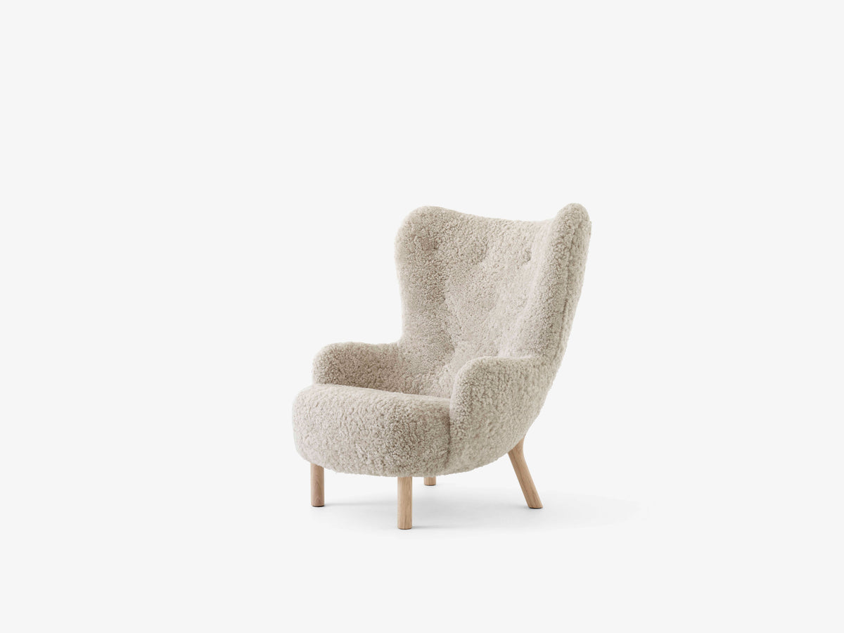 Fauteuil PETRA VB3 gestoffeerd met eiken basis
