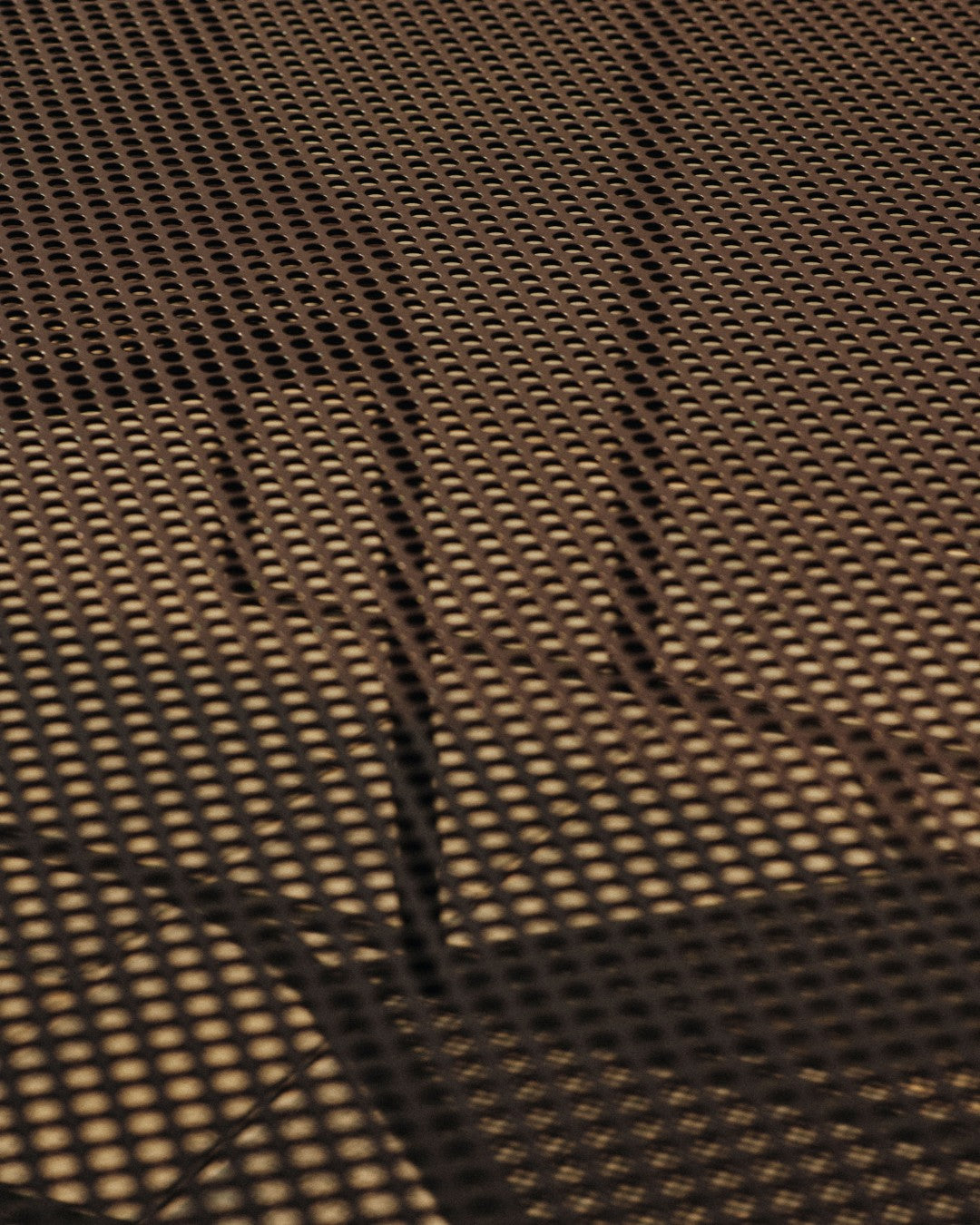 Vierkante tafel DAPPLE donkere chocolade