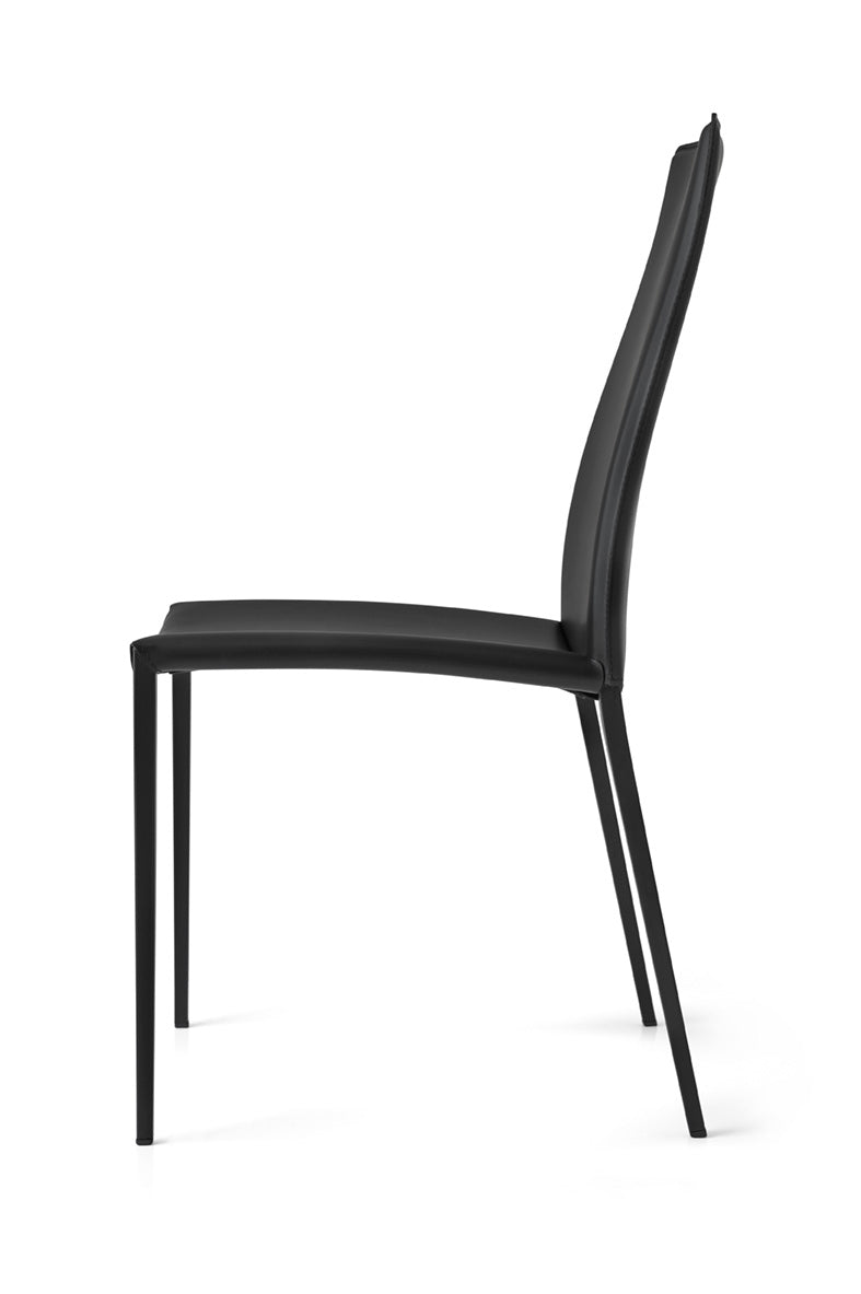 Gestoffeerde AIDA stoel met zwarte basis