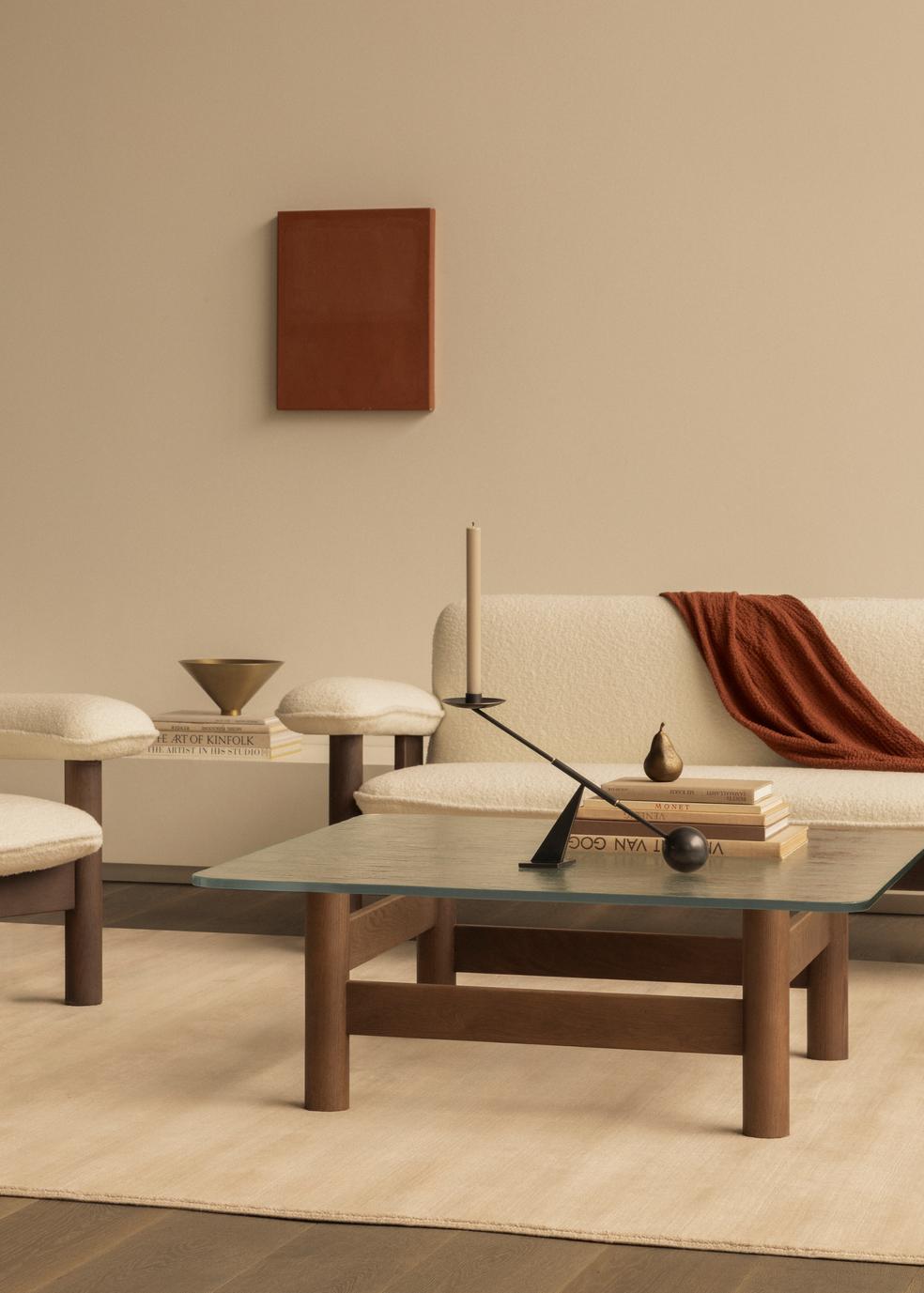 BRASILIA coffee table with glass top and walnut base